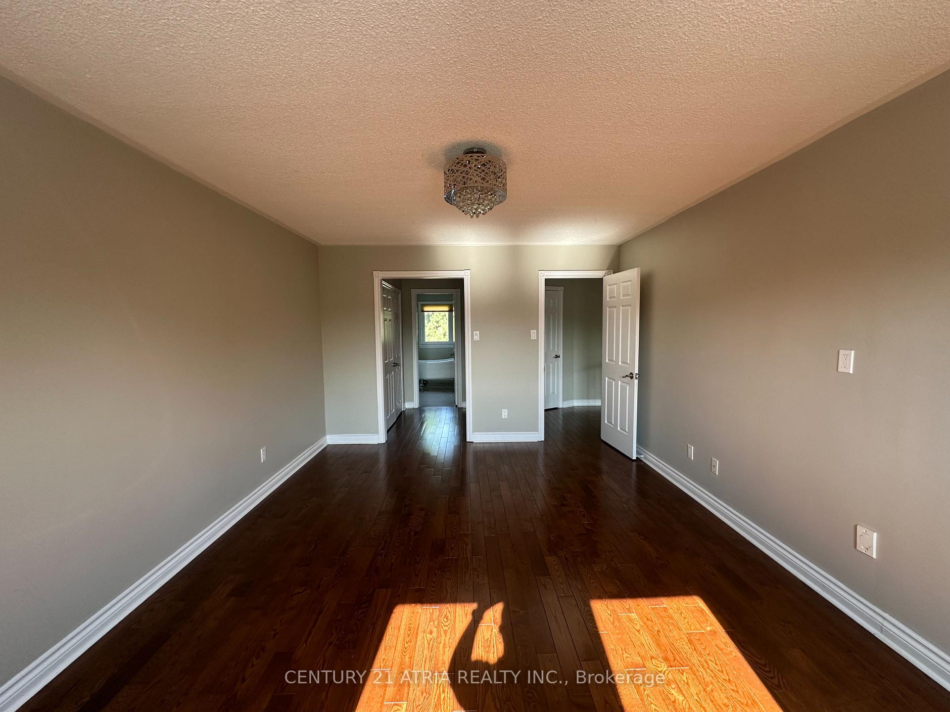 Photo 34 of 589 Village Parkway, Markham, Unionville — HOMEH