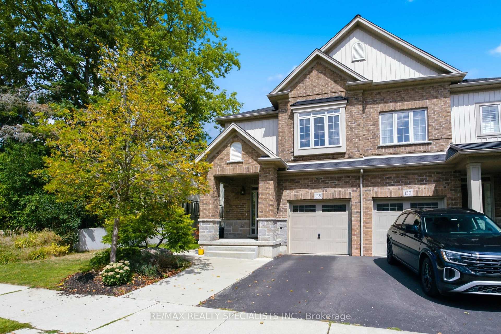 Photo 4 of 128 Law Drive, Guelph, Grange Road — HOMEH