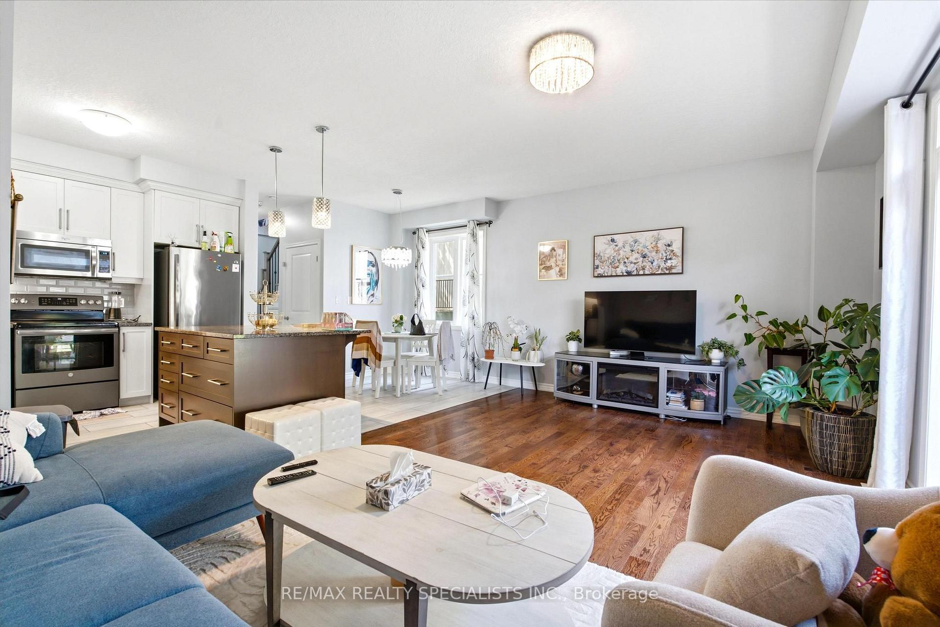 Photo 17 of 128 Law Drive, Guelph, Grange Road — HOMEH