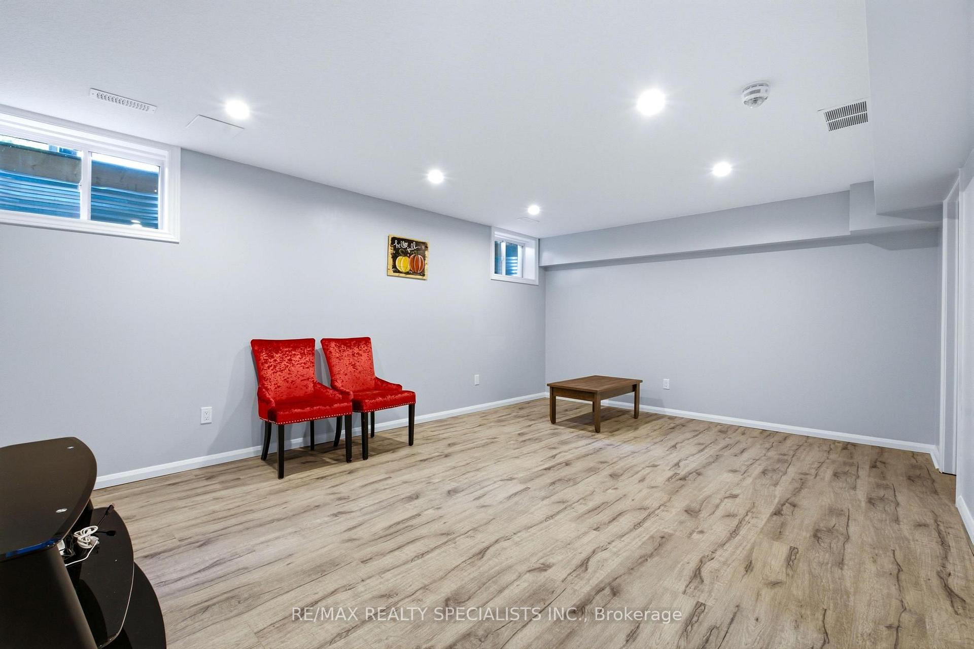 Photo 30 of 128 Law Drive, Guelph, Grange Road — HOMEH