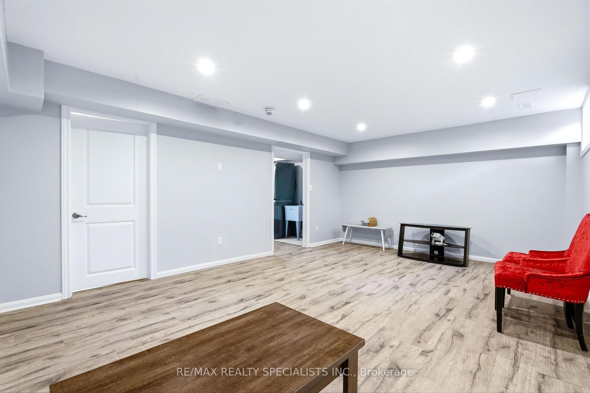 Photo 31 of 128 Law Drive, Guelph, Grange Road — HOMEH