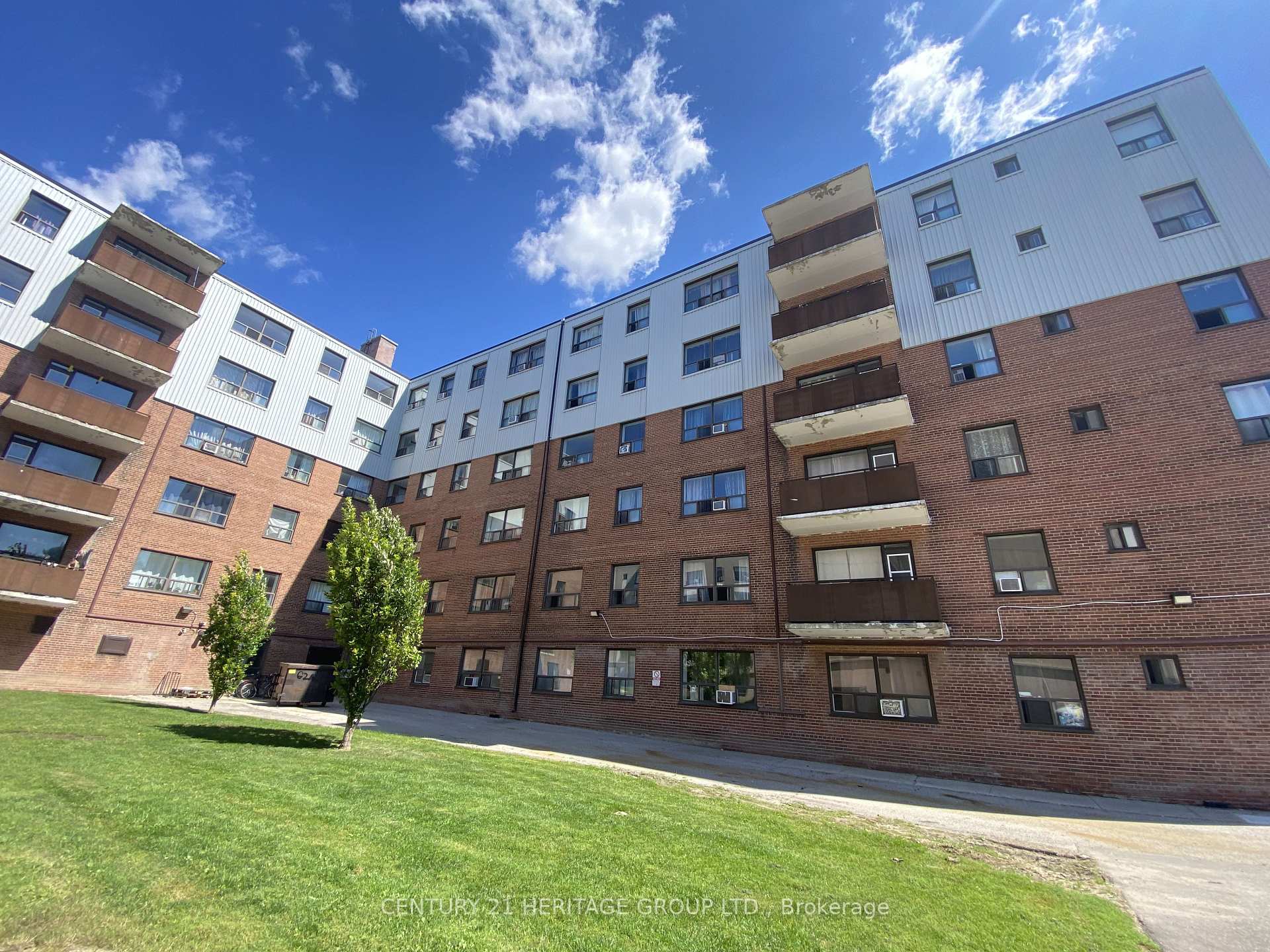Front of Unit 509, 3111 Eglinton Avenue E