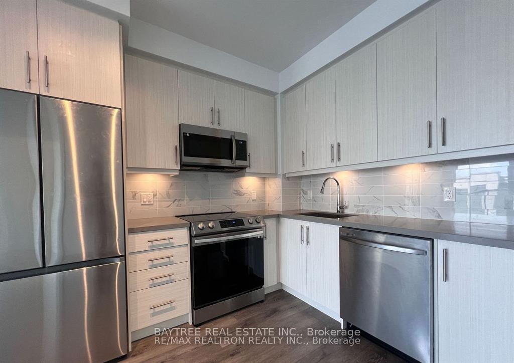 Photo 2 of Unit 1107, 105 Oneida Crescent, Richmond Hill, Langstaff — HOMEH