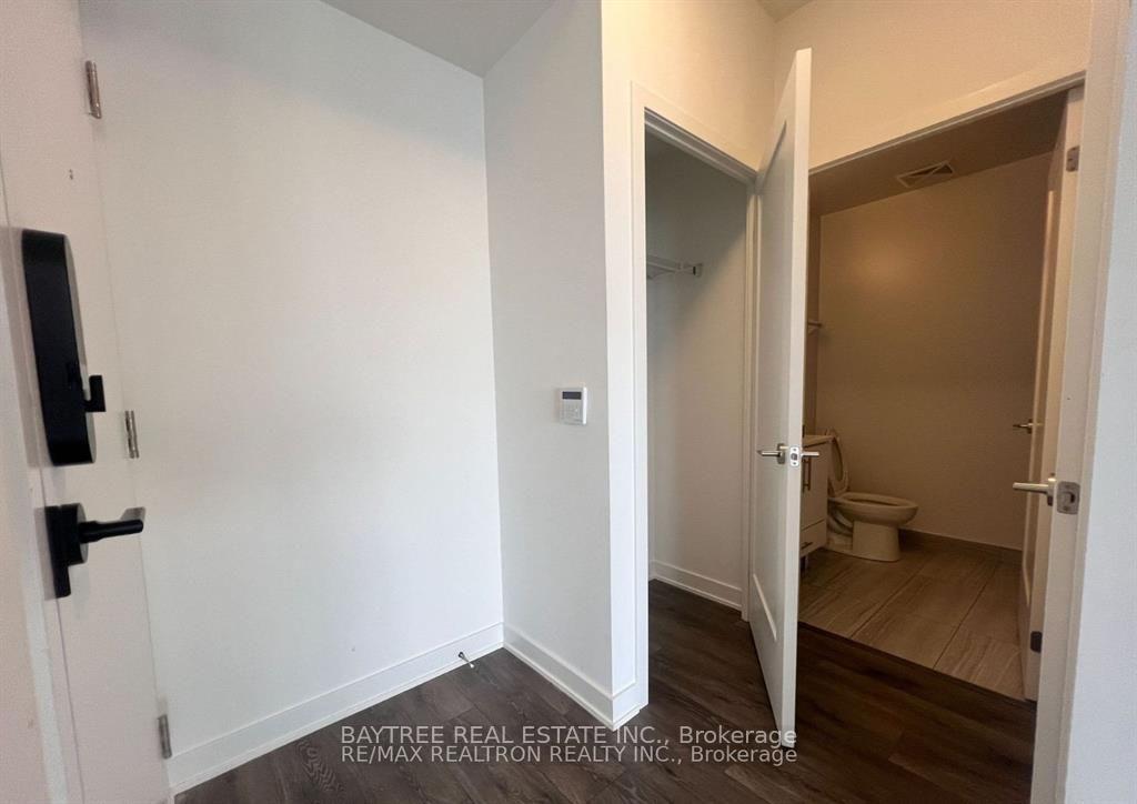 Photo 6 of Unit 1107, 105 Oneida Crescent, Richmond Hill, Langstaff — HOMEH