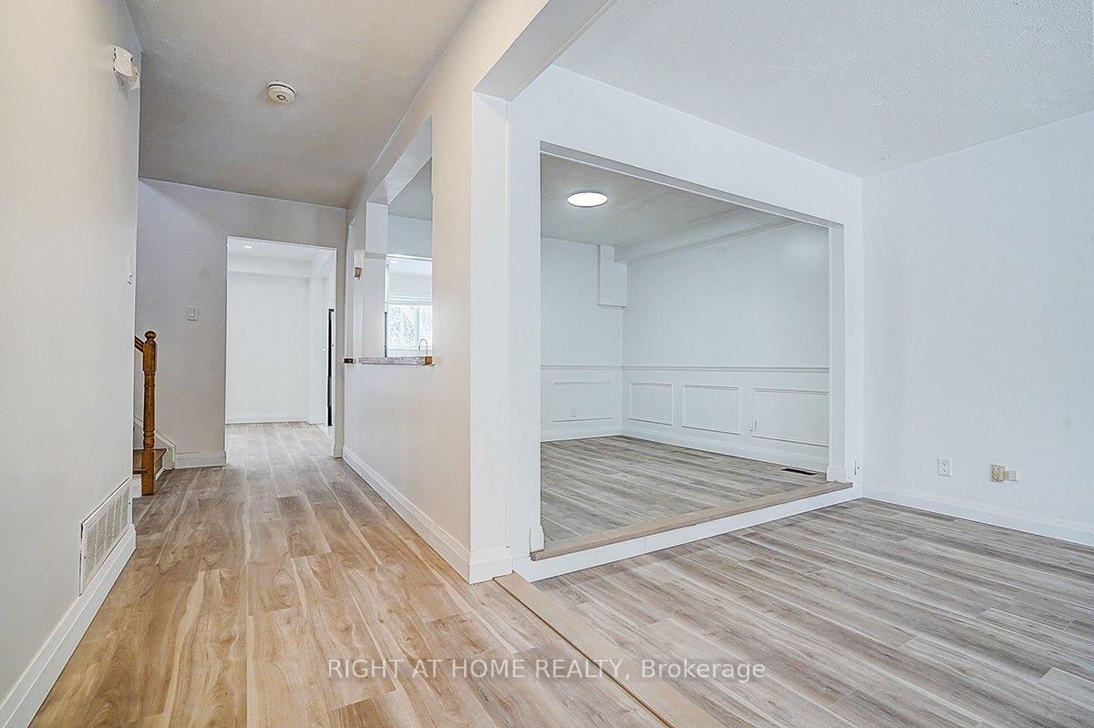 Photo 5 of 35 Snowshoe Crescent, Markham, German Mills — HOMEH