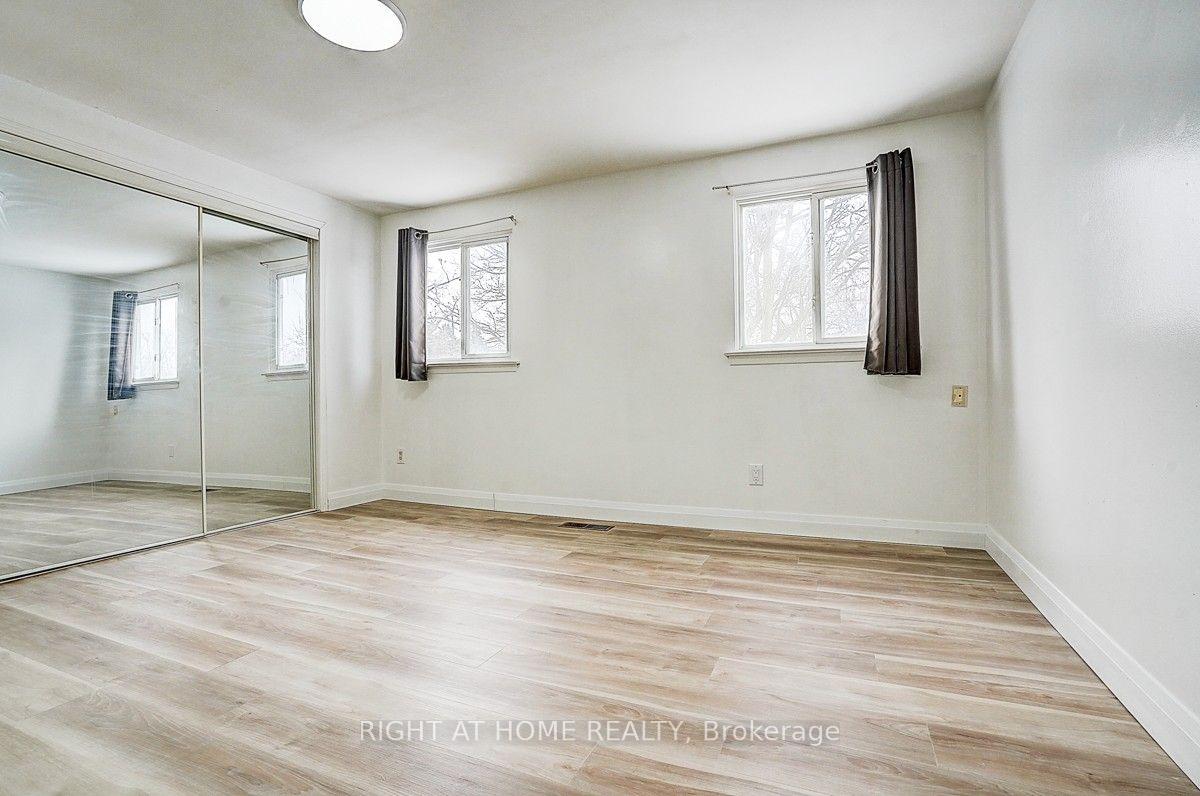 Photo 6 of 35 Snowshoe Crescent, Markham, German Mills — HOMEH