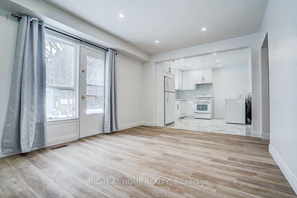 Photo 37 of 35 Snowshoe Crescent, Markham, German Mills — HOMEH