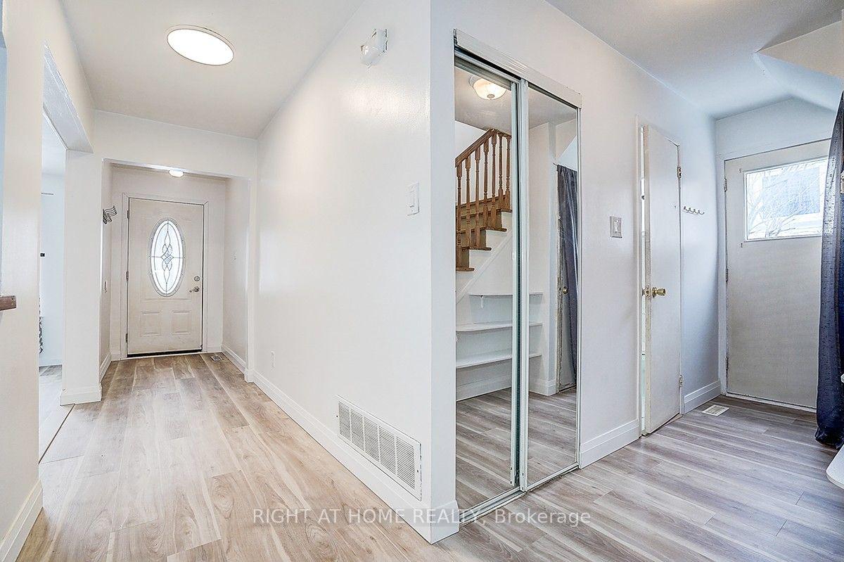 Photo 38 of 35 Snowshoe Crescent, Markham, German Mills — HOMEH