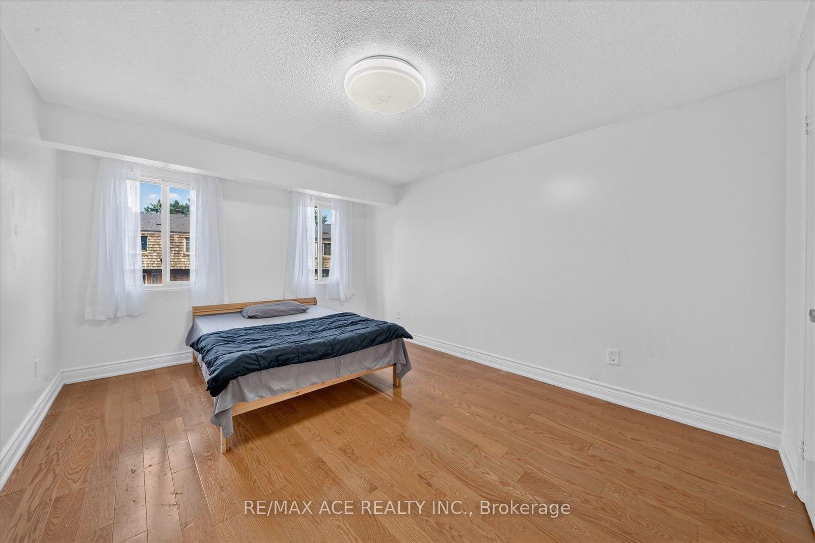 Photo 24 of 65 Cricklewood Crescent, Markham, Royal Orchard — HOMEH