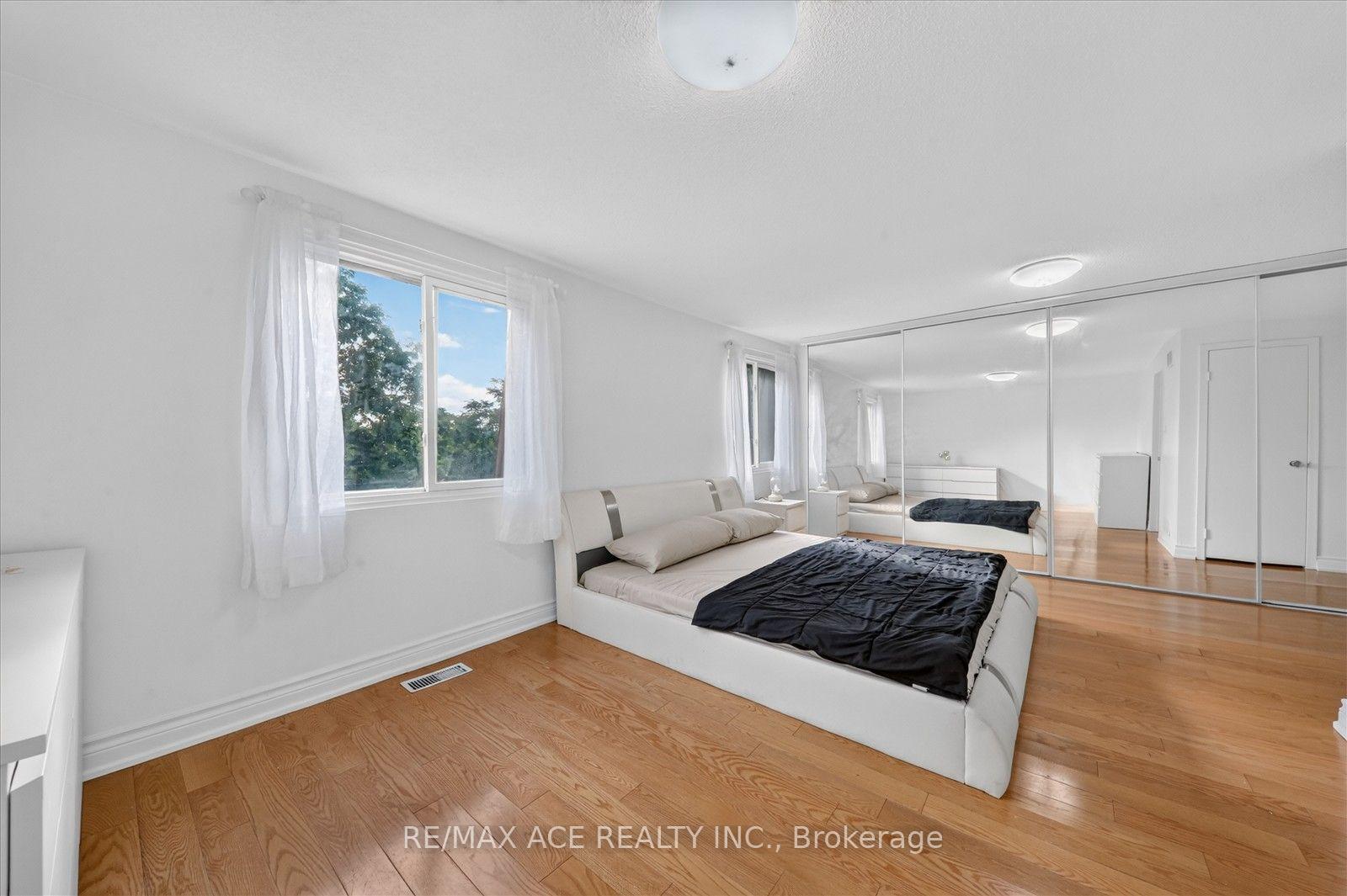 Photo 29 of 65 Cricklewood Crescent, Markham, Royal Orchard — HOMEH