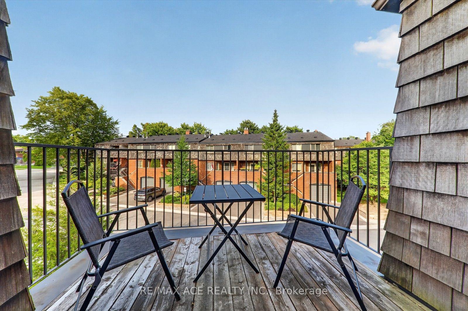 Photo 33 of 65 Cricklewood Crescent, Markham, Royal Orchard — HOMEH