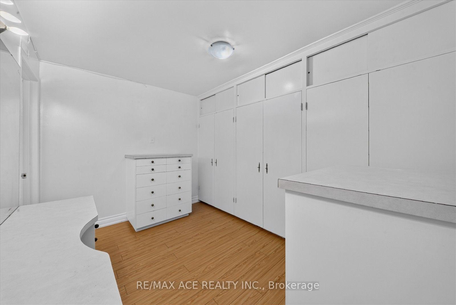 Photo 42 of 65 Cricklewood Crescent, Markham, Royal Orchard — HOMEH