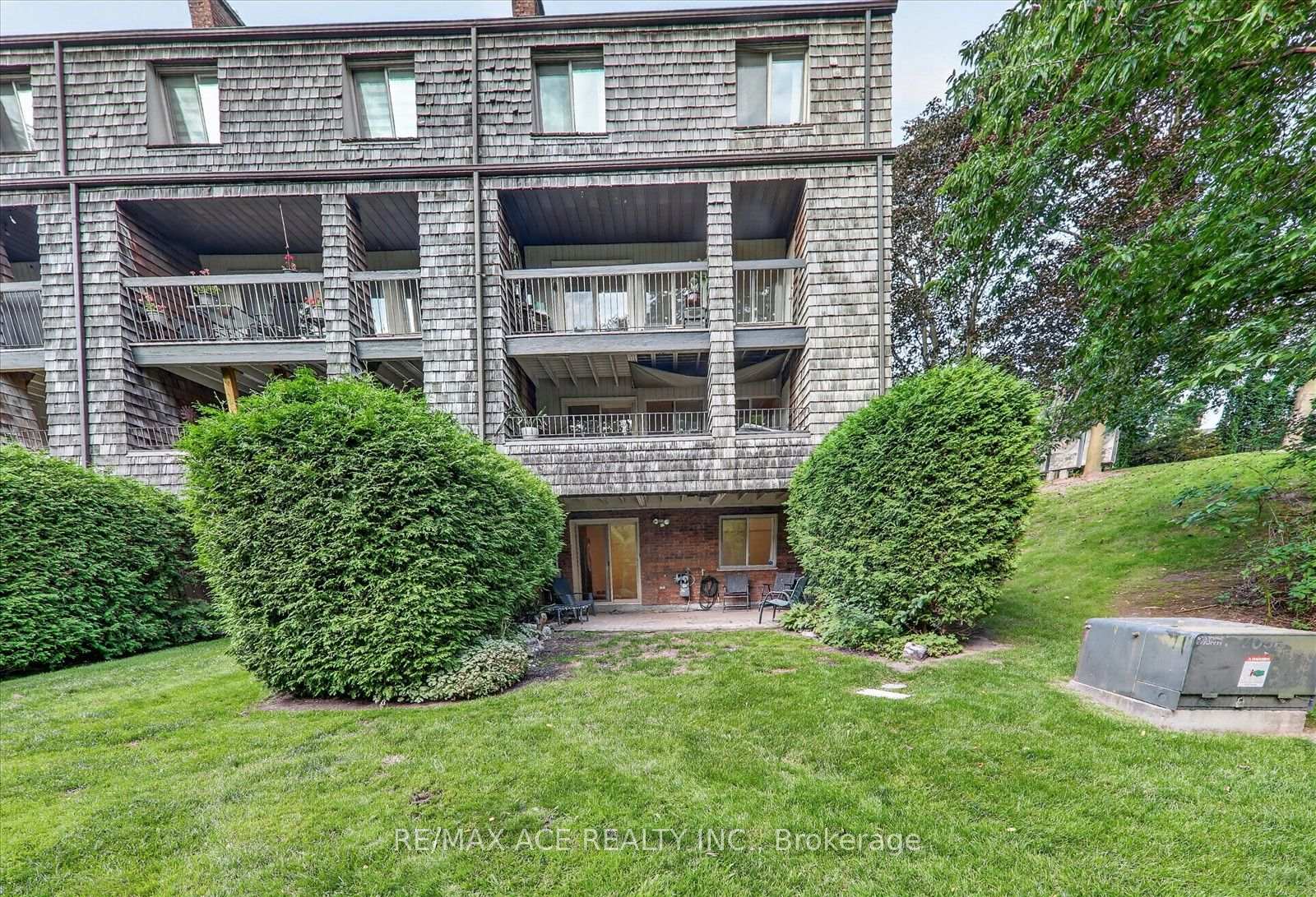 Photo 50 of 65 Cricklewood Crescent, Markham, Royal Orchard — HOMEH