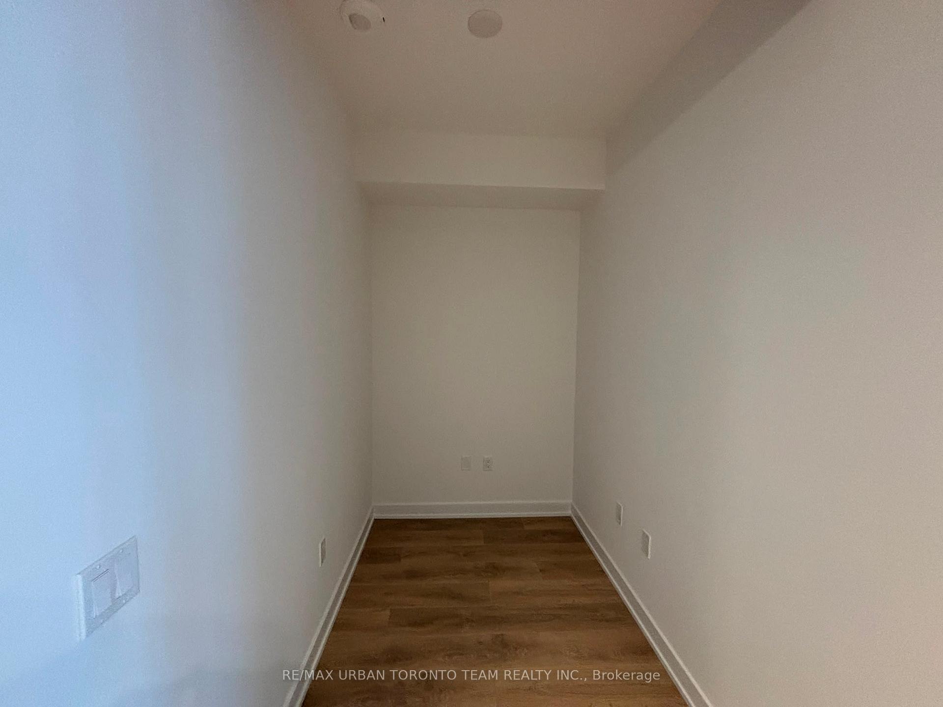 Photo 7 of Unit 3008, 127 Broadway Avenue, Toronto, Mount Pleasant West — HOMEH