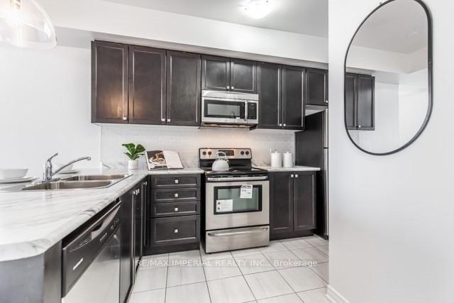 Photo 6 of Unit 301, 277 Gatwick Drive, Oakville, River Oaks — HOMEH