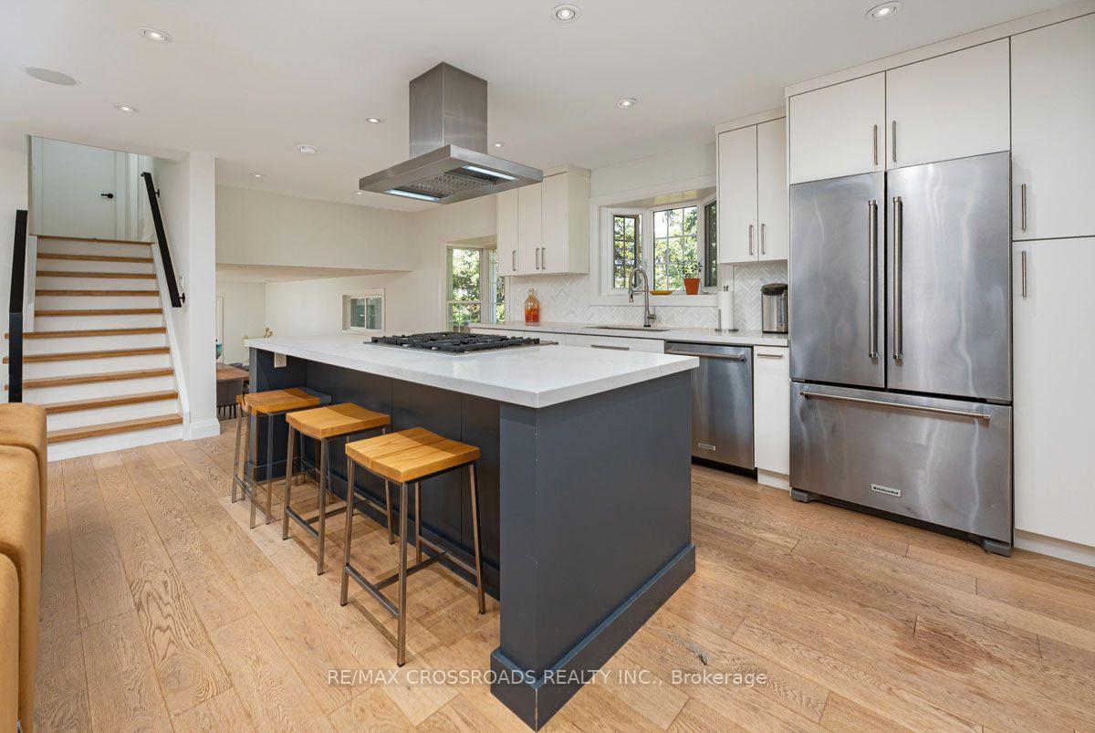 Photo 5 of 132 Collingsbrook Boulevard, Scarborough, L'Amoreaux — HOMEH