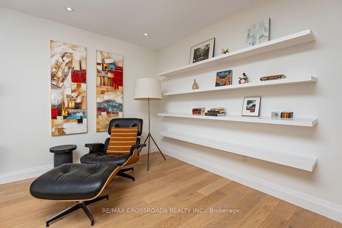 Photo 7 of 132 Collingsbrook Boulevard, Scarborough, L'Amoreaux — HOMEH