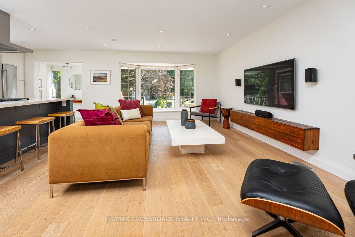 Photo 8 of 132 Collingsbrook Boulevard, Scarborough, L'Amoreaux — HOMEH