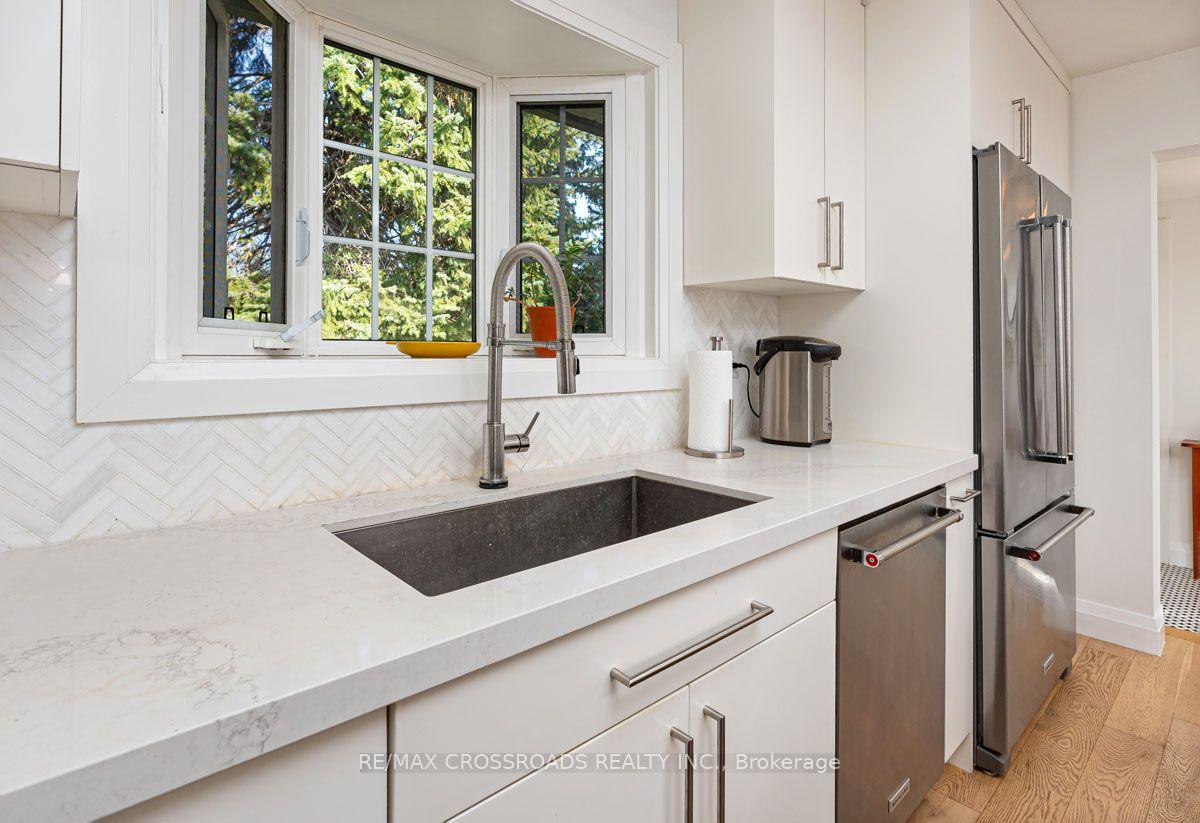 Photo 11 of 132 Collingsbrook Boulevard, Scarborough, L'Amoreaux — HOMEH