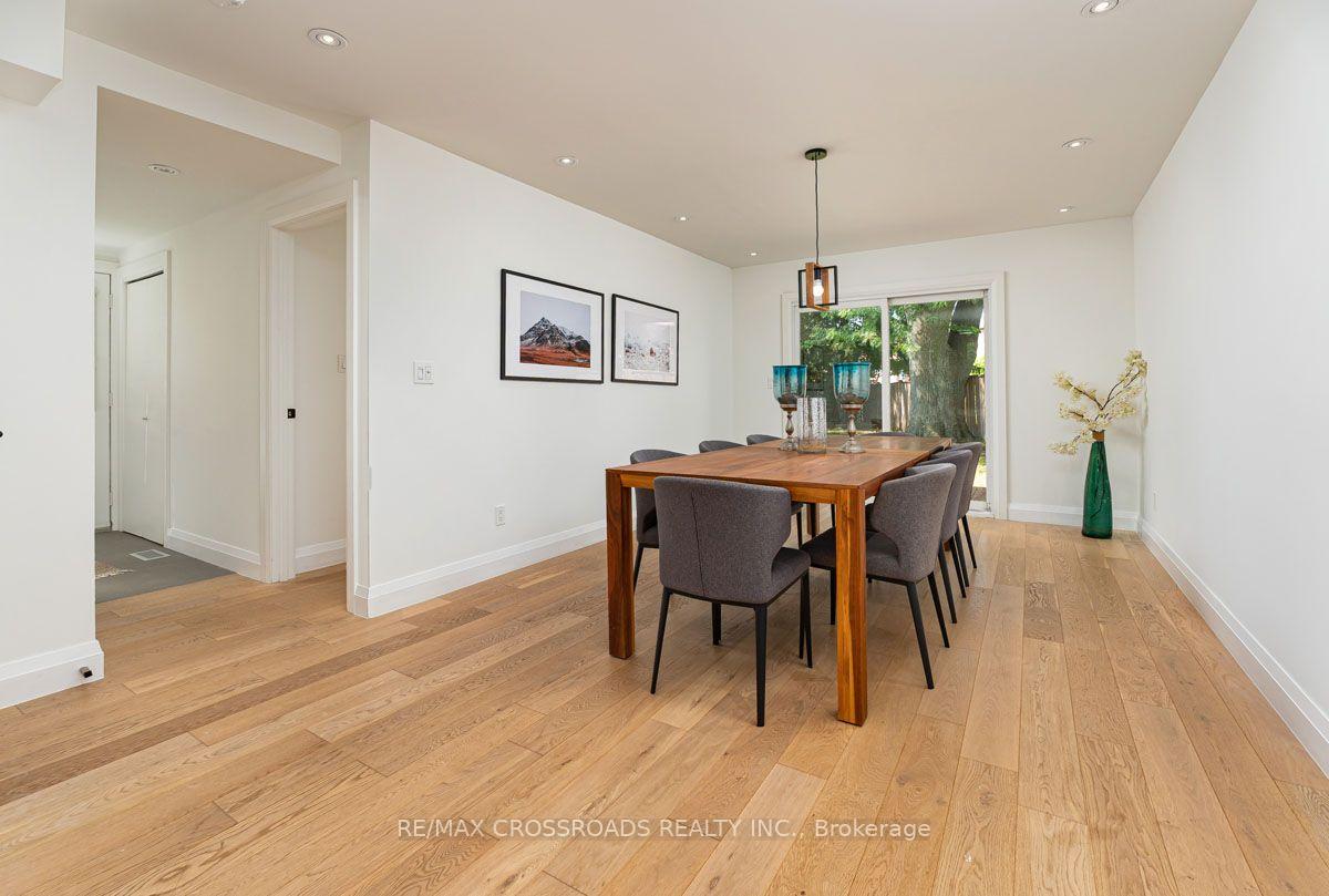 Photo 14 of 132 Collingsbrook Boulevard, Scarborough, L'Amoreaux — HOMEH