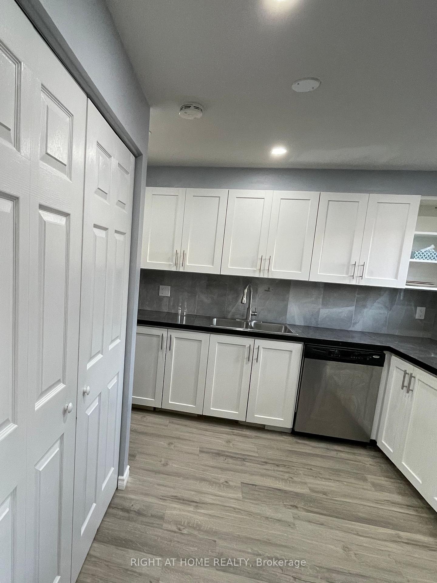 Photo 4 of 4B Millrise Lane, Ottawa, Centrepointe — HOMEH