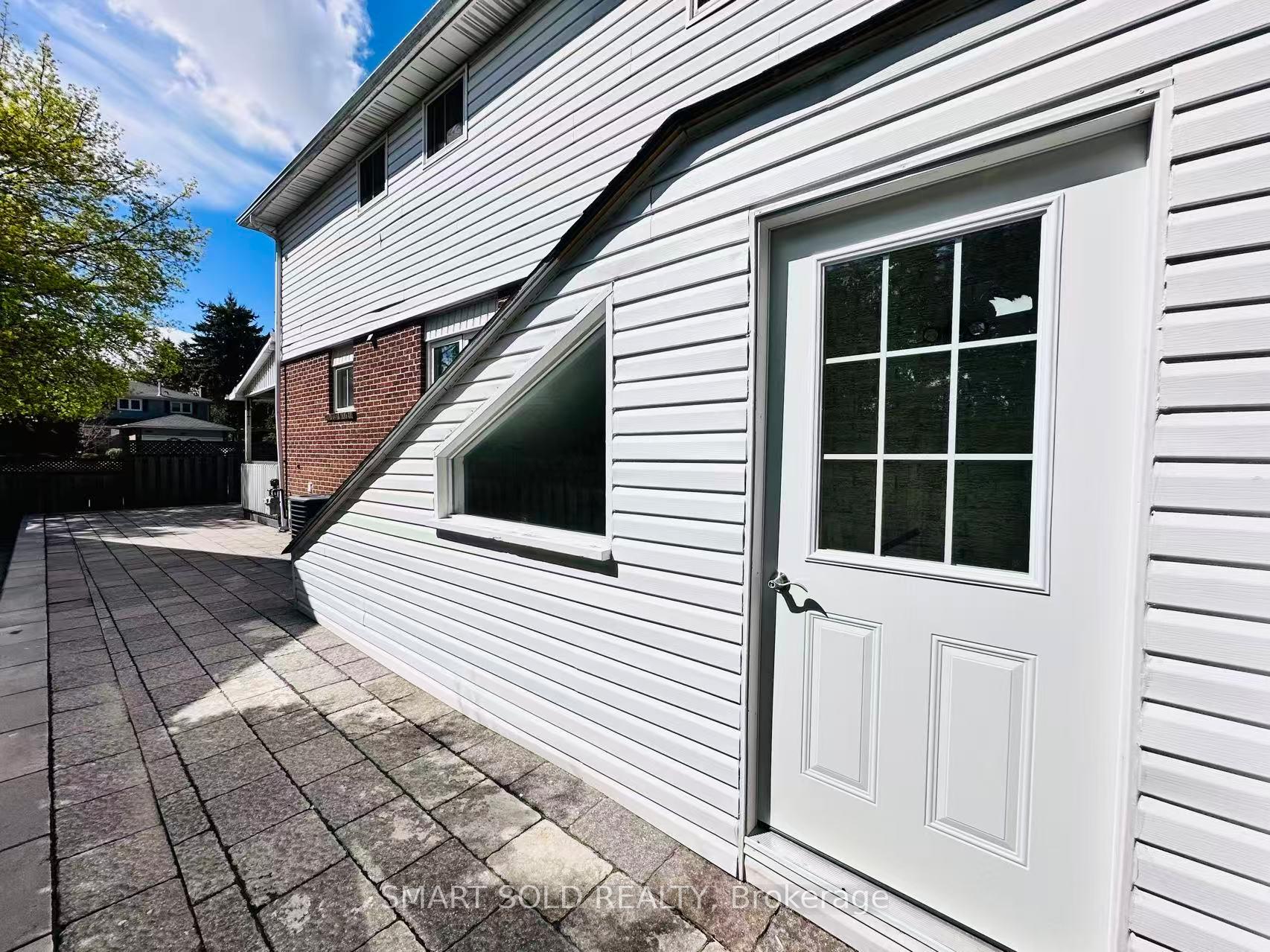 Photo 24 of Unit Basement, 22 Hemingway Crescent, Markham, Unionville — HOMEH
