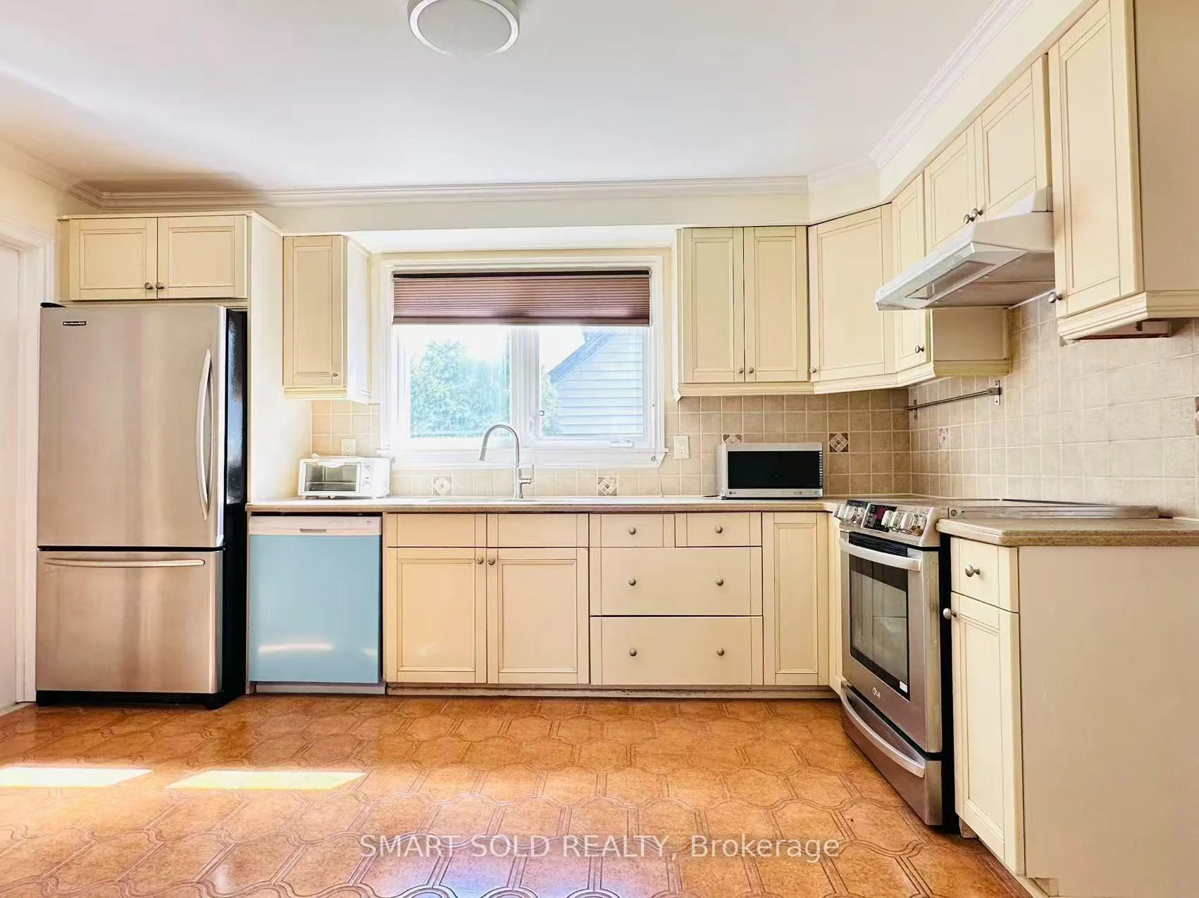 Photo 13 of Unit Basement, 22 Hemingway Crescent, Markham, Unionville — HOMEH