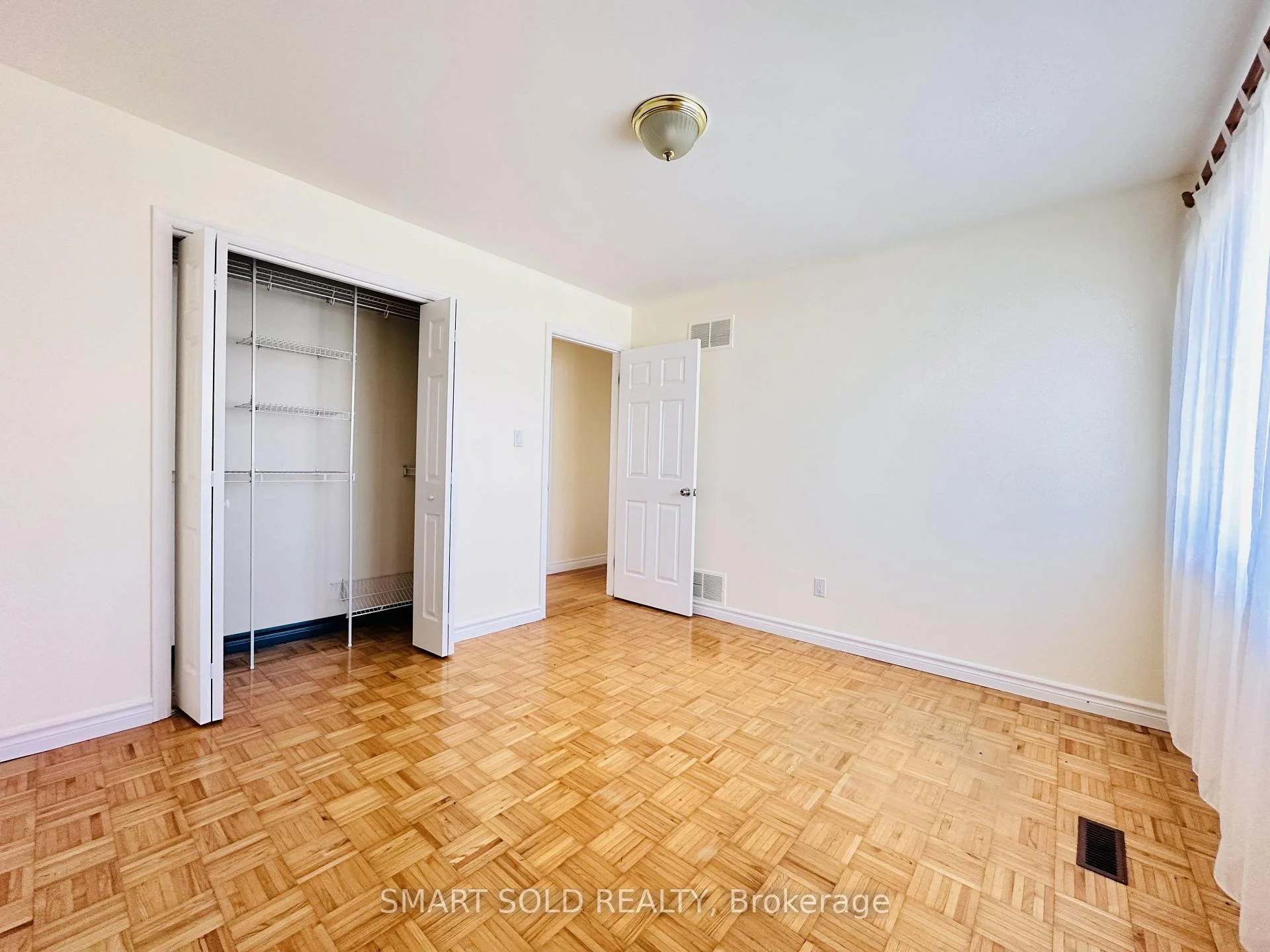 Photo 16 of Unit Basement, 22 Hemingway Crescent, Markham, Unionville — HOMEH