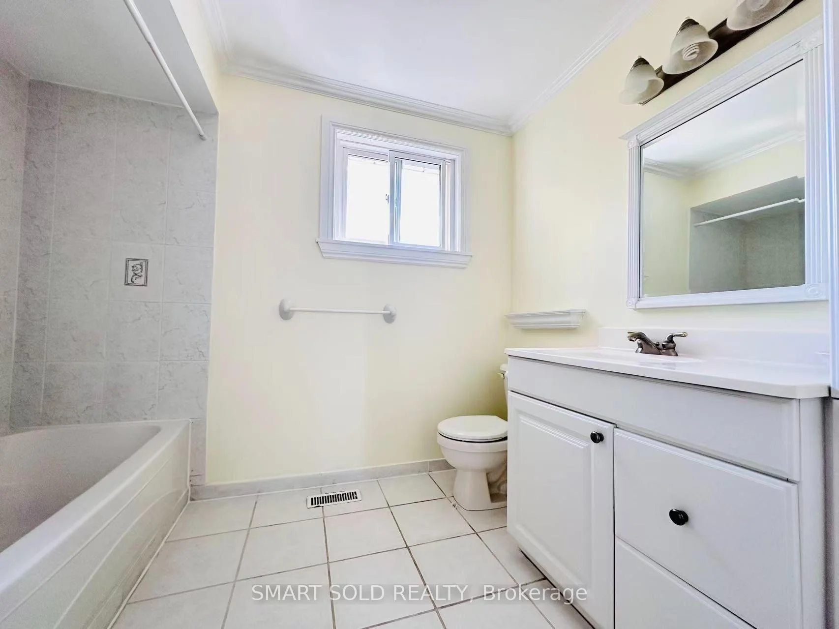 Photo 17 of Unit Basement, 22 Hemingway Crescent, Markham, Unionville — HOMEH