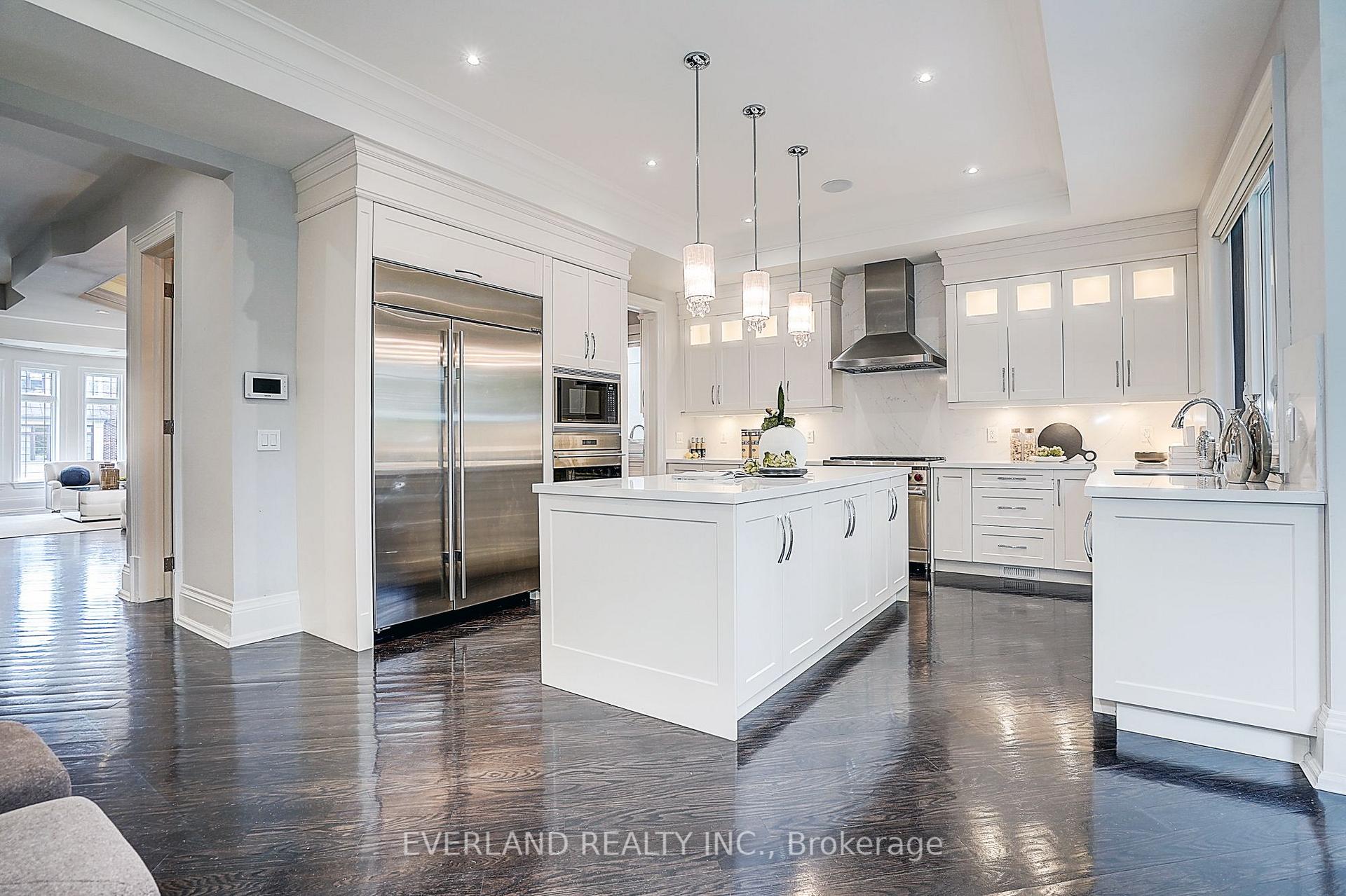 Photo 17 of 274 Joicey Boulevard, Toronto, Bedford Park-Nortown — HOMEH