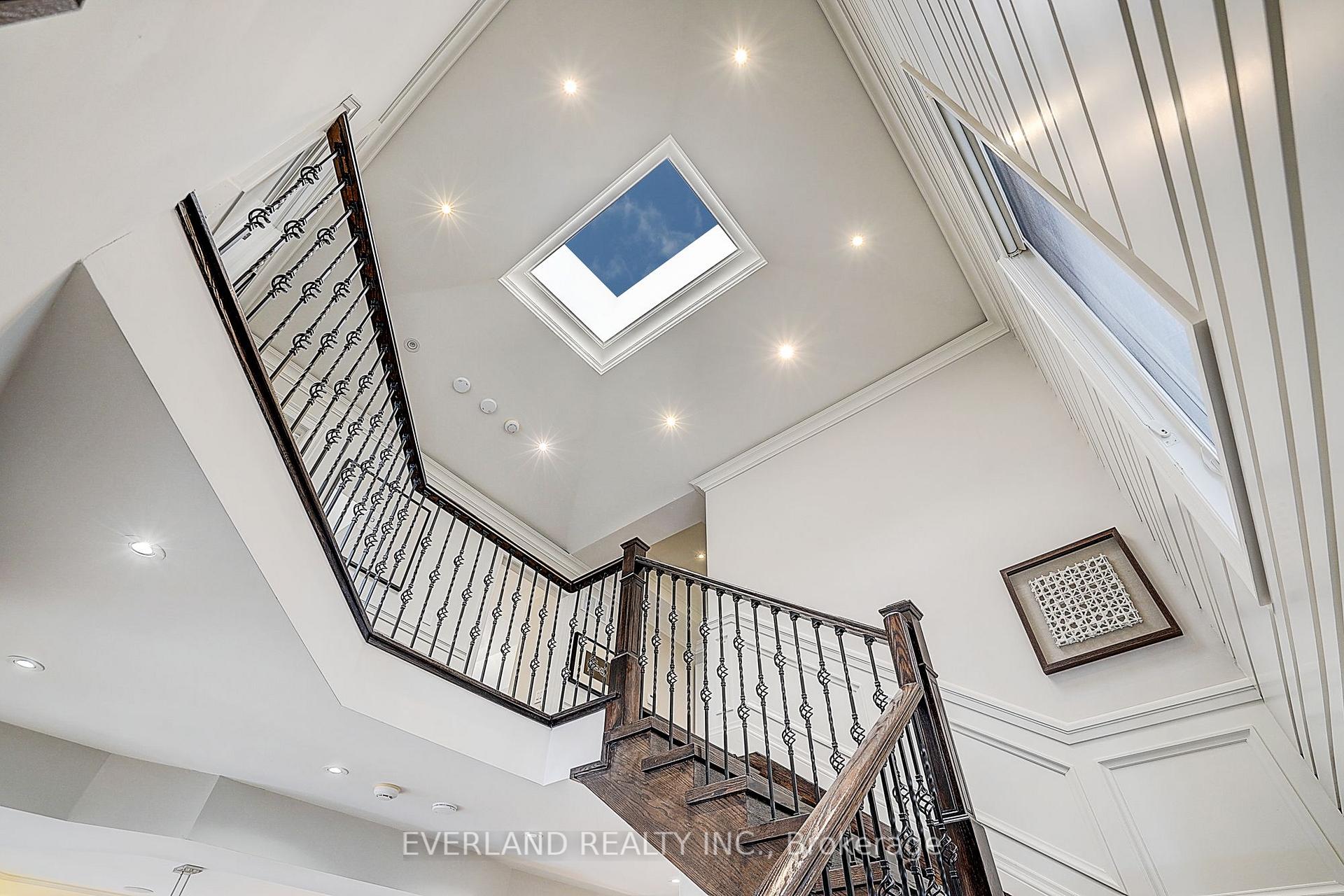 Photo 24 of 274 Joicey Boulevard, Toronto, Bedford Park-Nortown — HOMEH