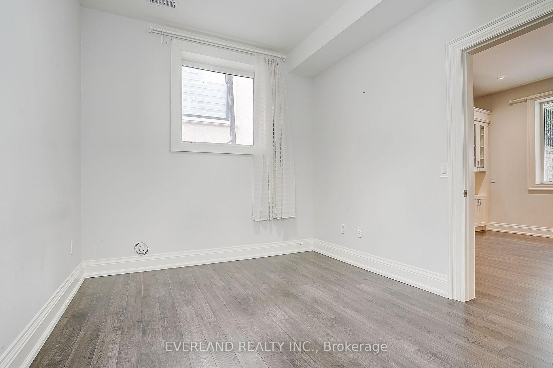 Photo 40 of 274 Joicey Boulevard, Toronto, Bedford Park-Nortown — HOMEH