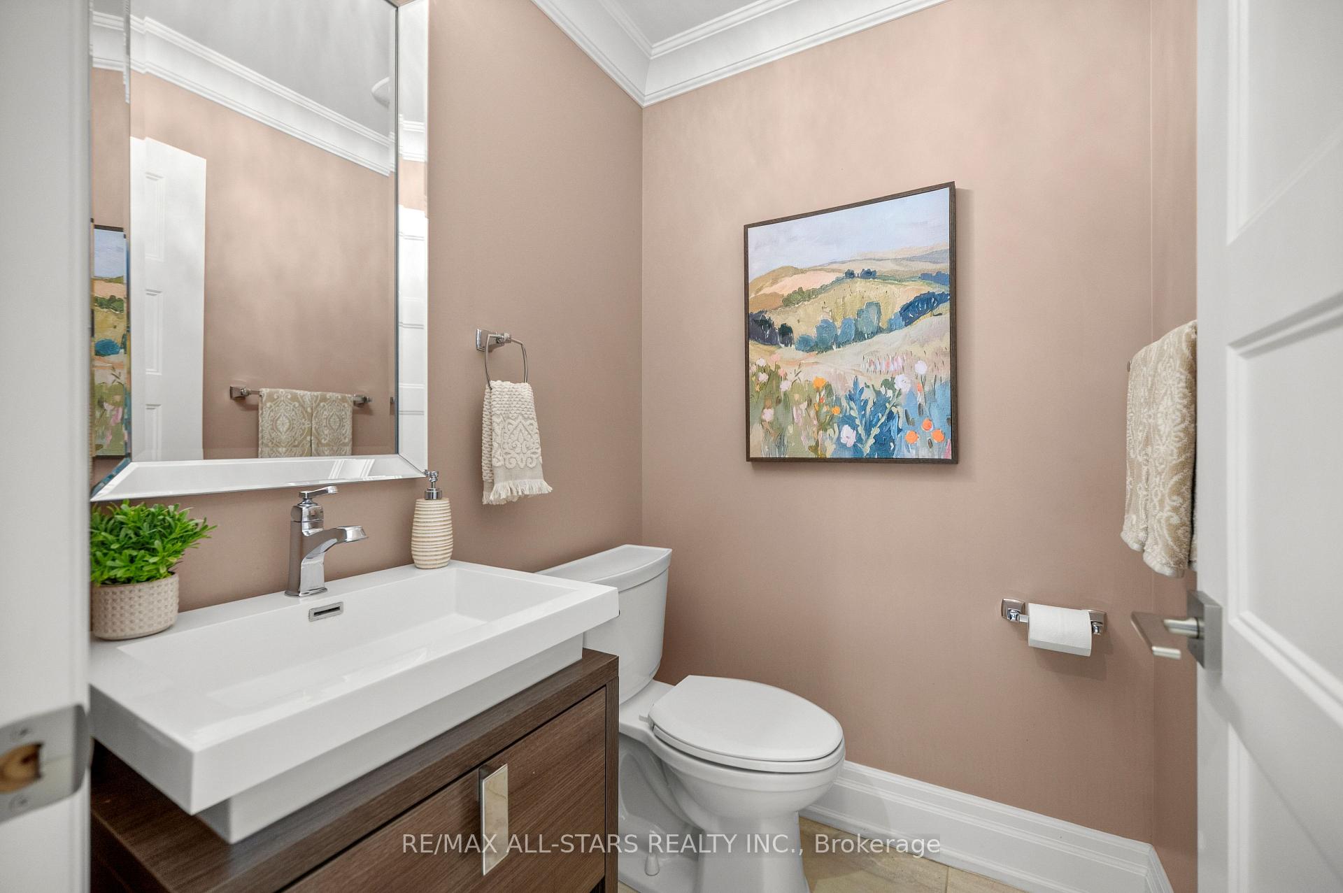 Photo 6 of 139 Rhodes Circle, Newmarket, Glenway Estates — HOMEH