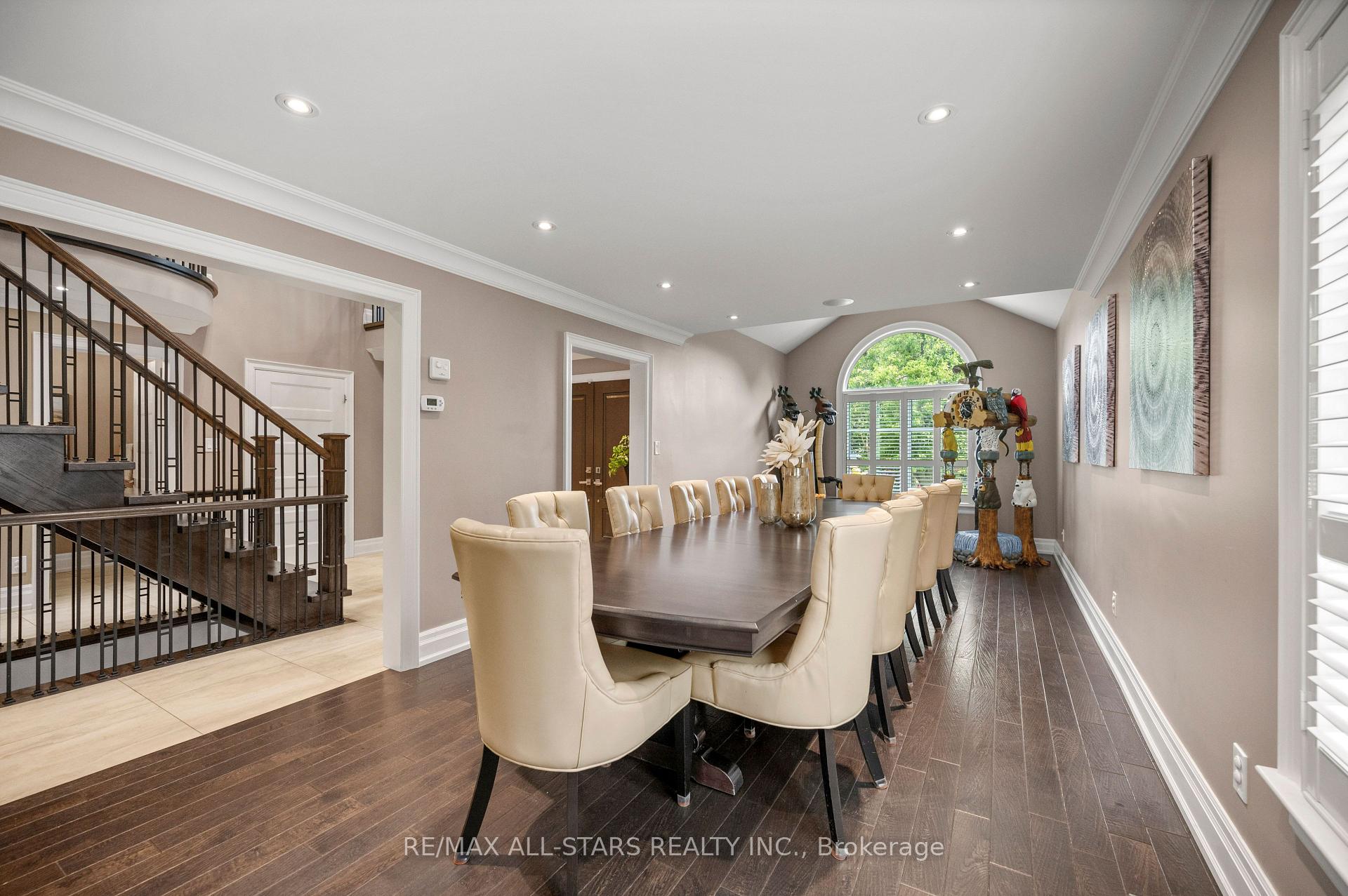 Photo 15 of 139 Rhodes Circle, Newmarket, Glenway Estates — HOMEH