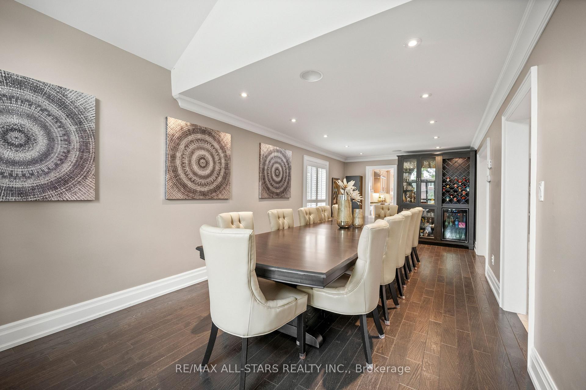 Photo 16 of 139 Rhodes Circle, Newmarket, Glenway Estates — HOMEH