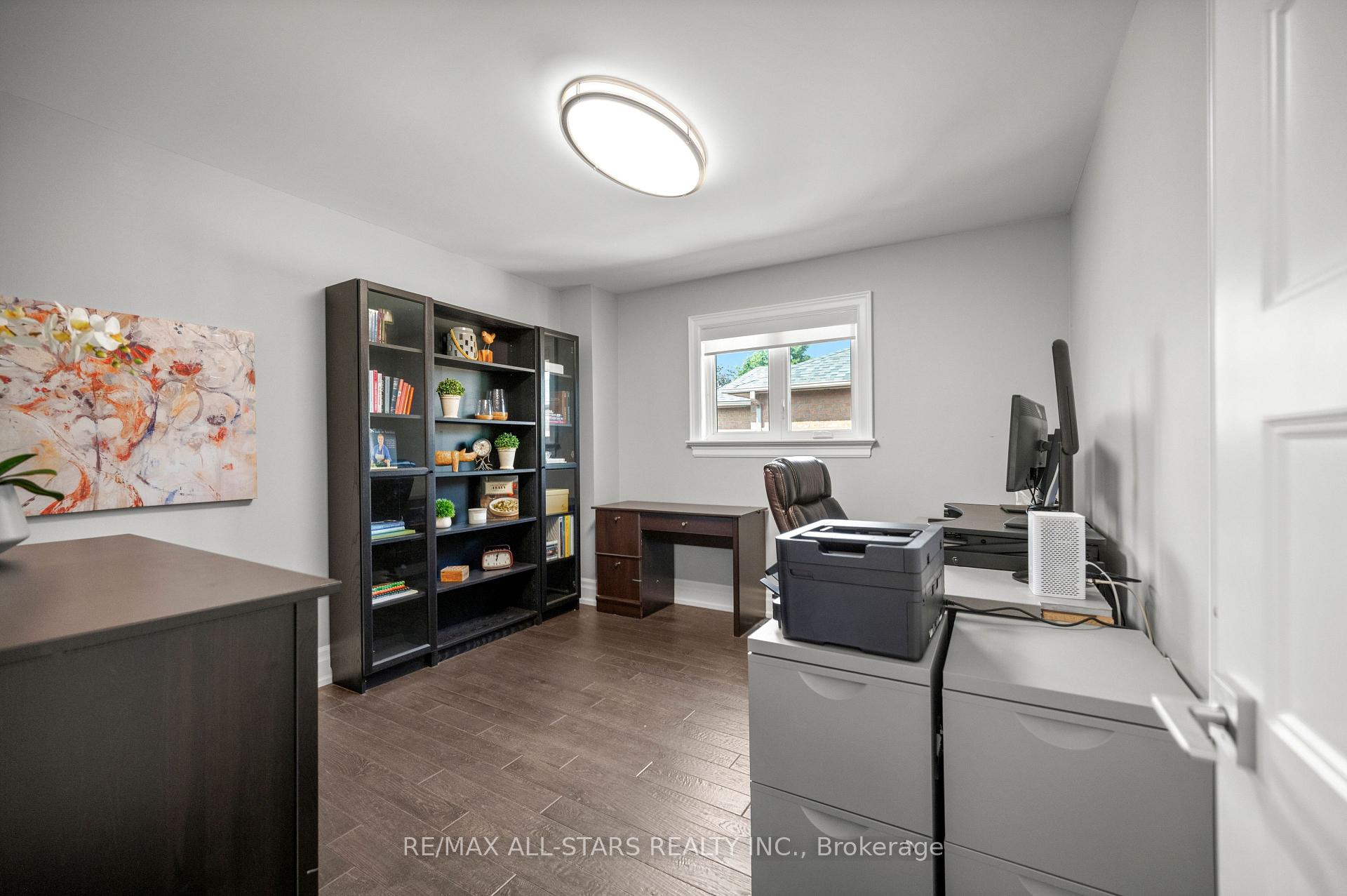 Photo 30 of 139 Rhodes Circle, Newmarket, Glenway Estates — HOMEH
