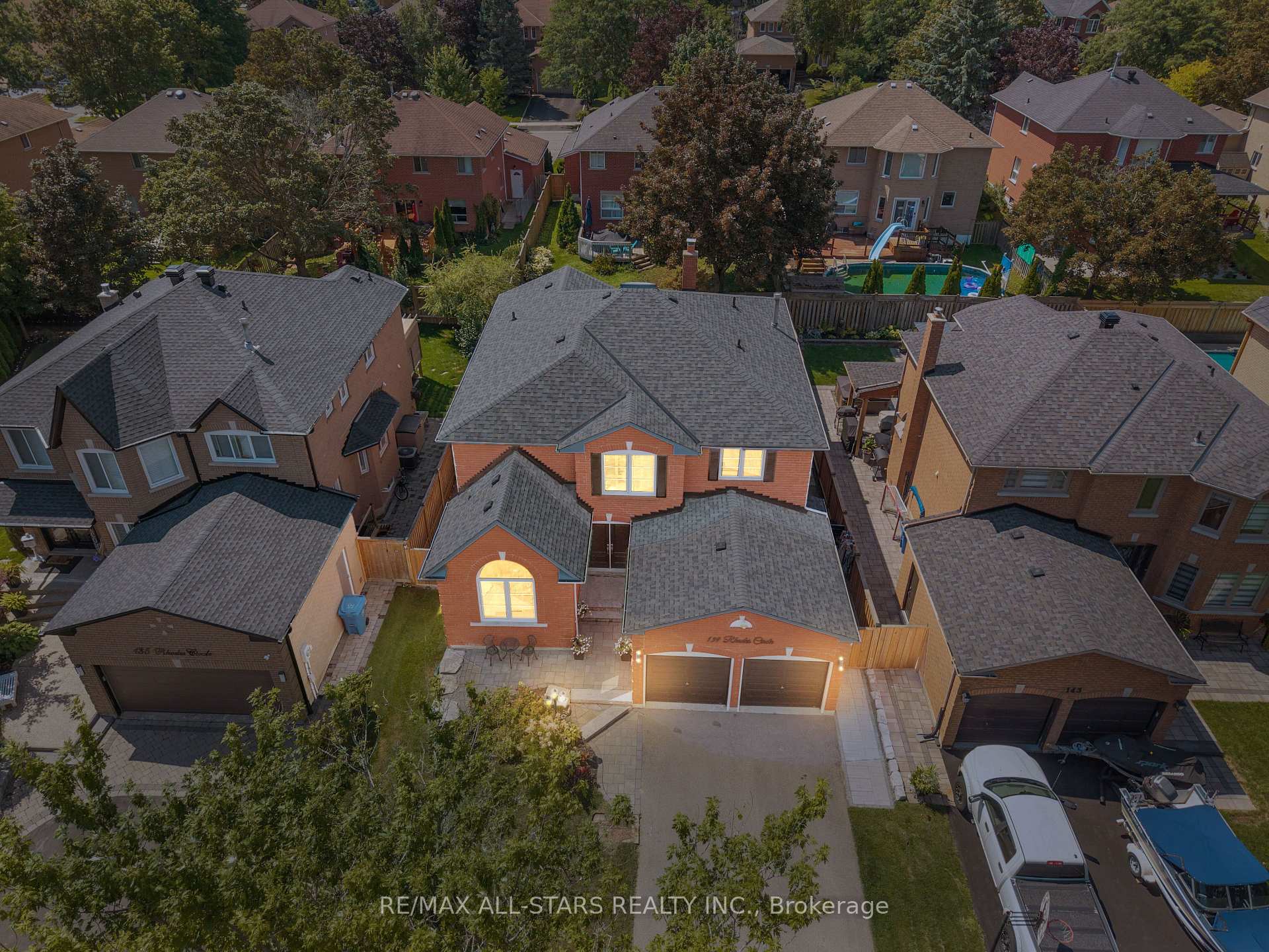 Photo 42 of 139 Rhodes Circle, Newmarket, Glenway Estates — HOMEH