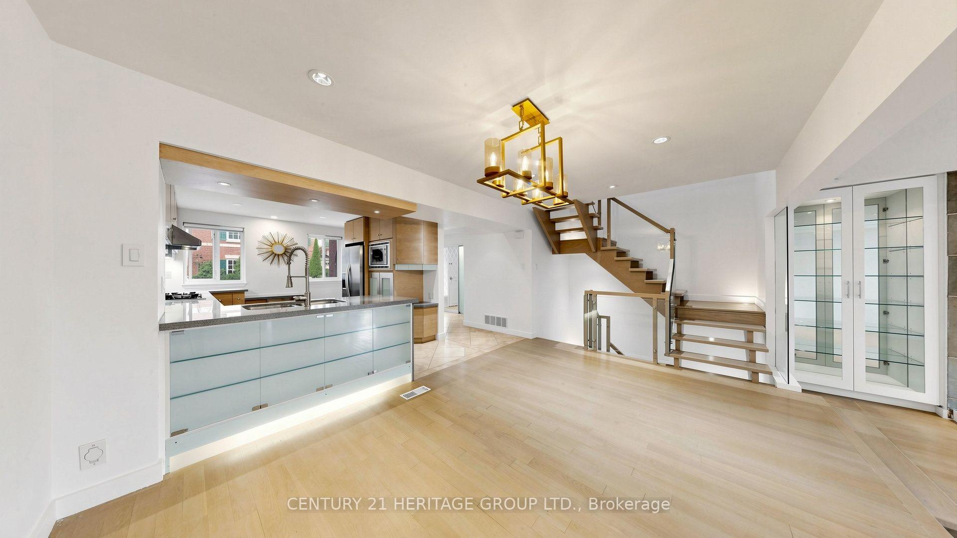 Photo 7 of 59 Cricklewood Crescent, Markham, Royal Orchard — HOMEH