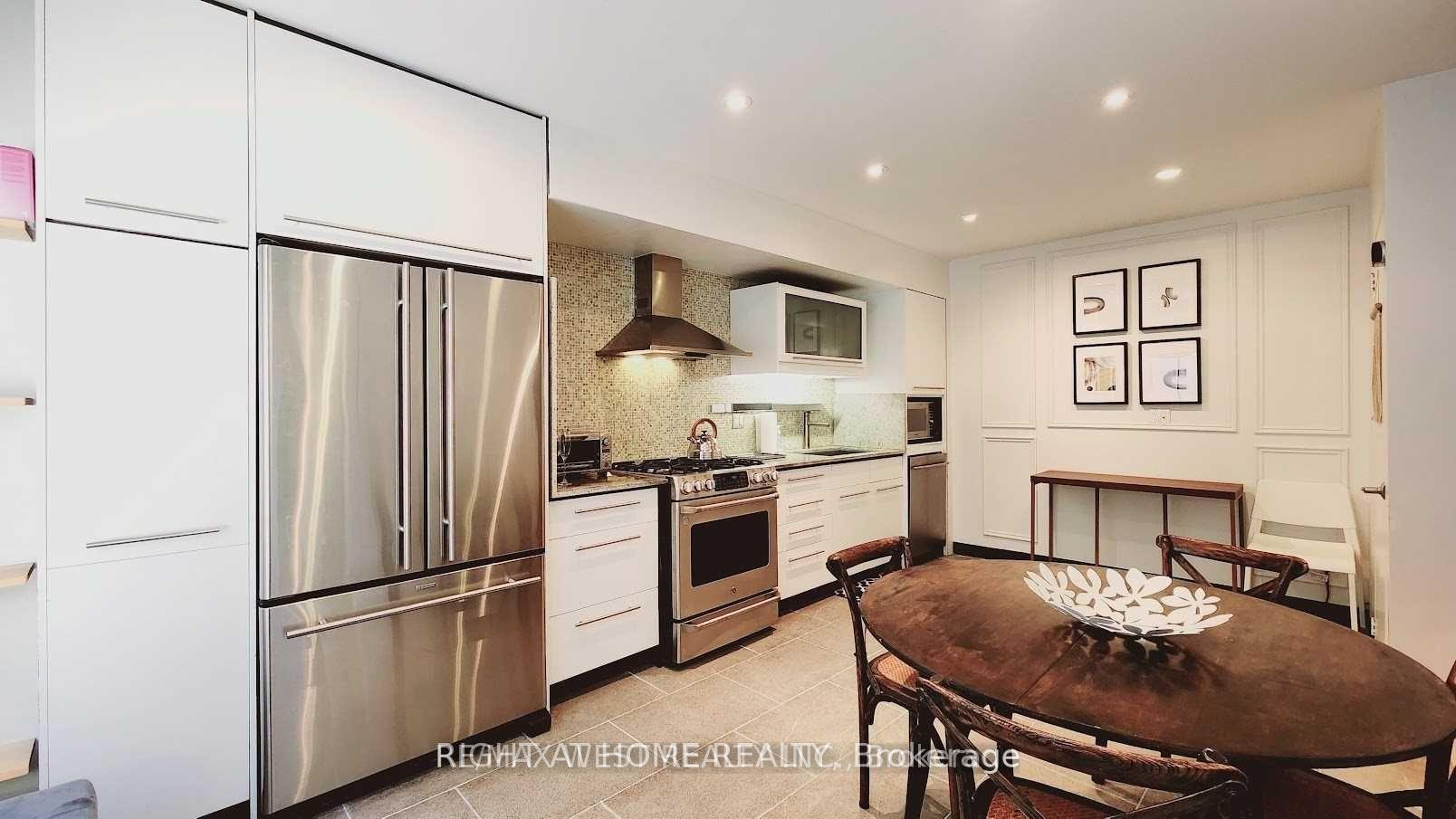 Photo 3 of Unit Unit C, 388 Manning Avenue, Toronto, Palmerston-Little Italy — HOMEH