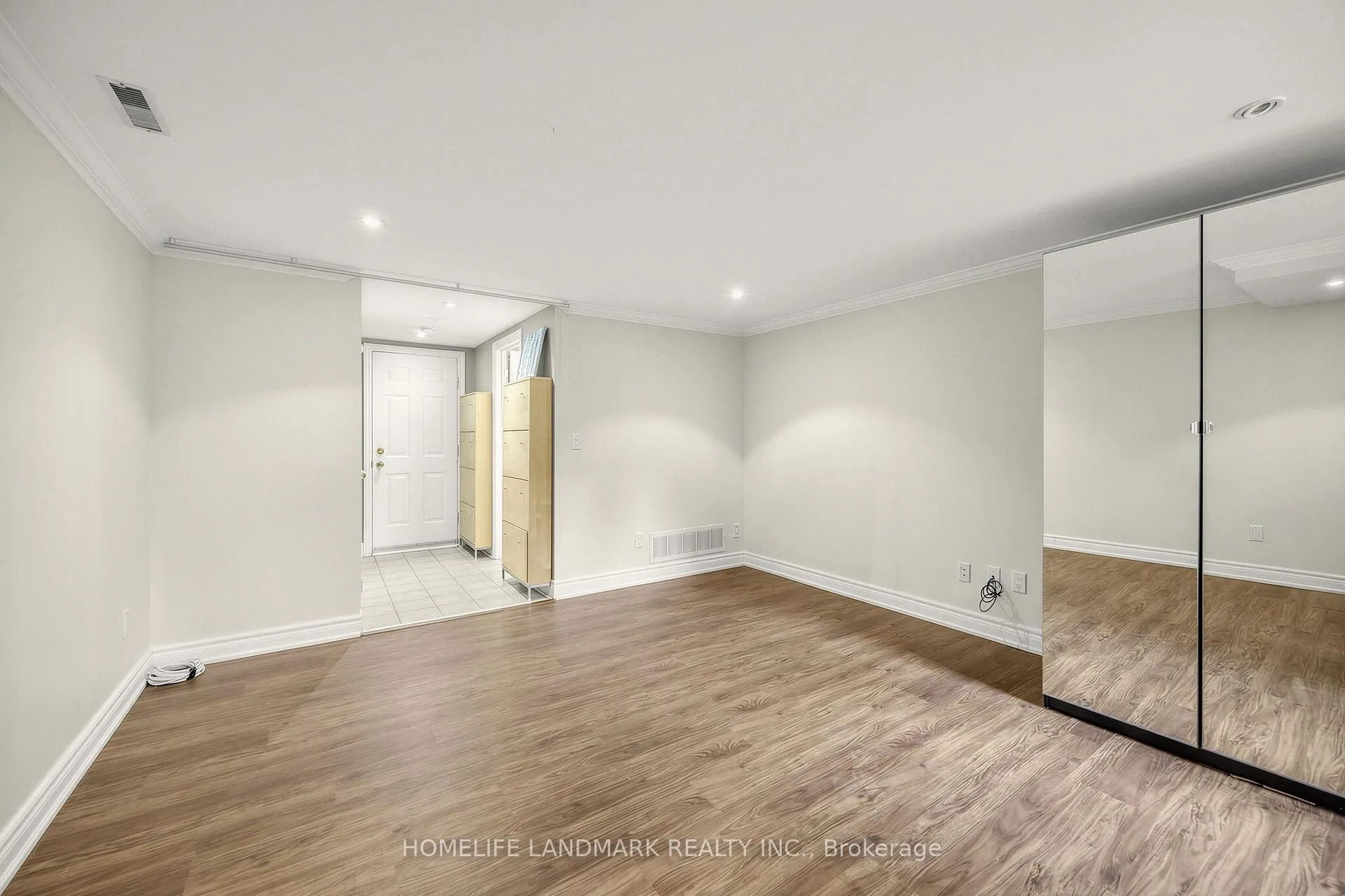 Photo 23 of Unit B, 2283 Lake Shore Boulevard, Etobicoke, Mimico — HOMEH