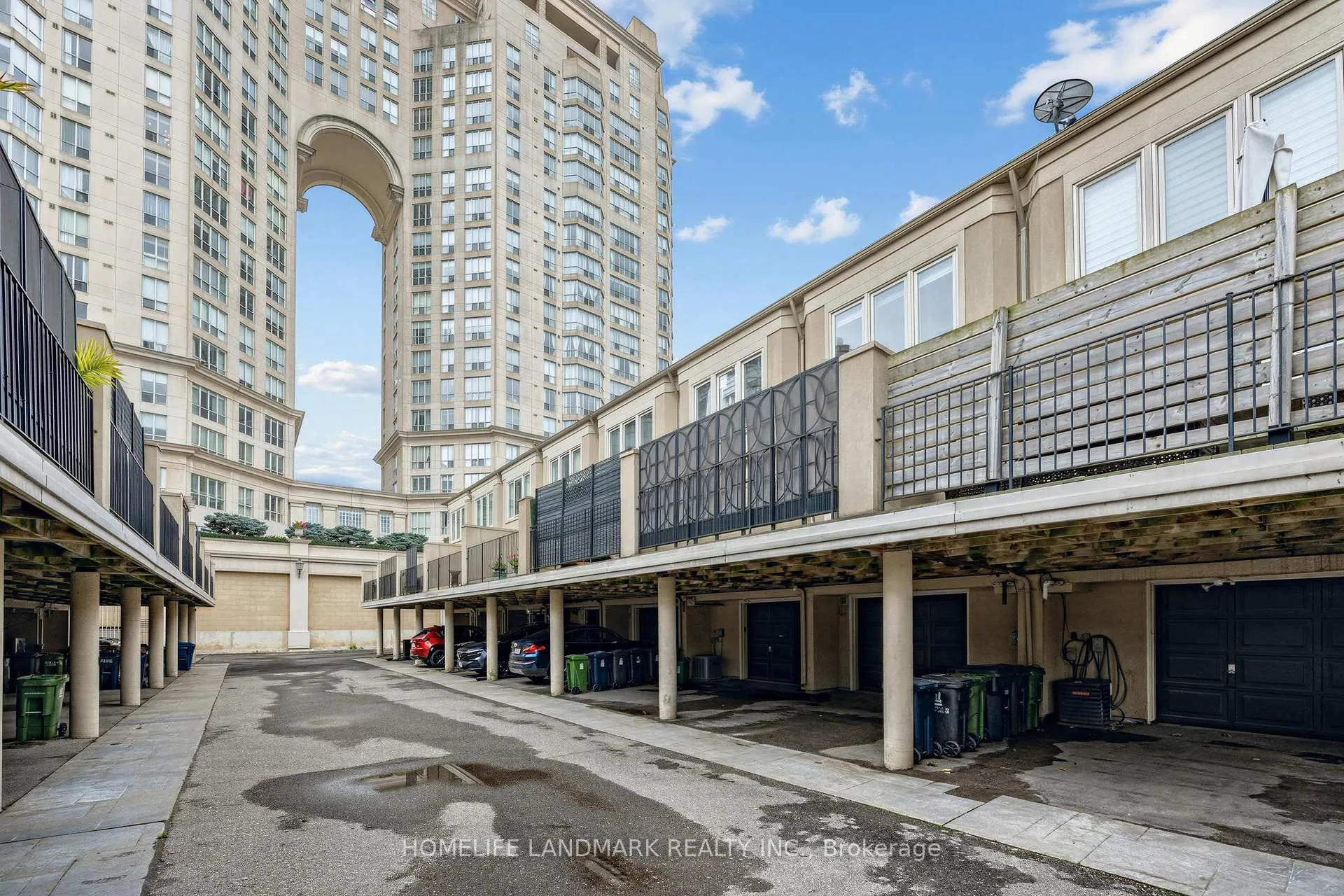 Photo 30 of Unit B, 2283 Lake Shore Boulevard, Etobicoke, Mimico — HOMEH