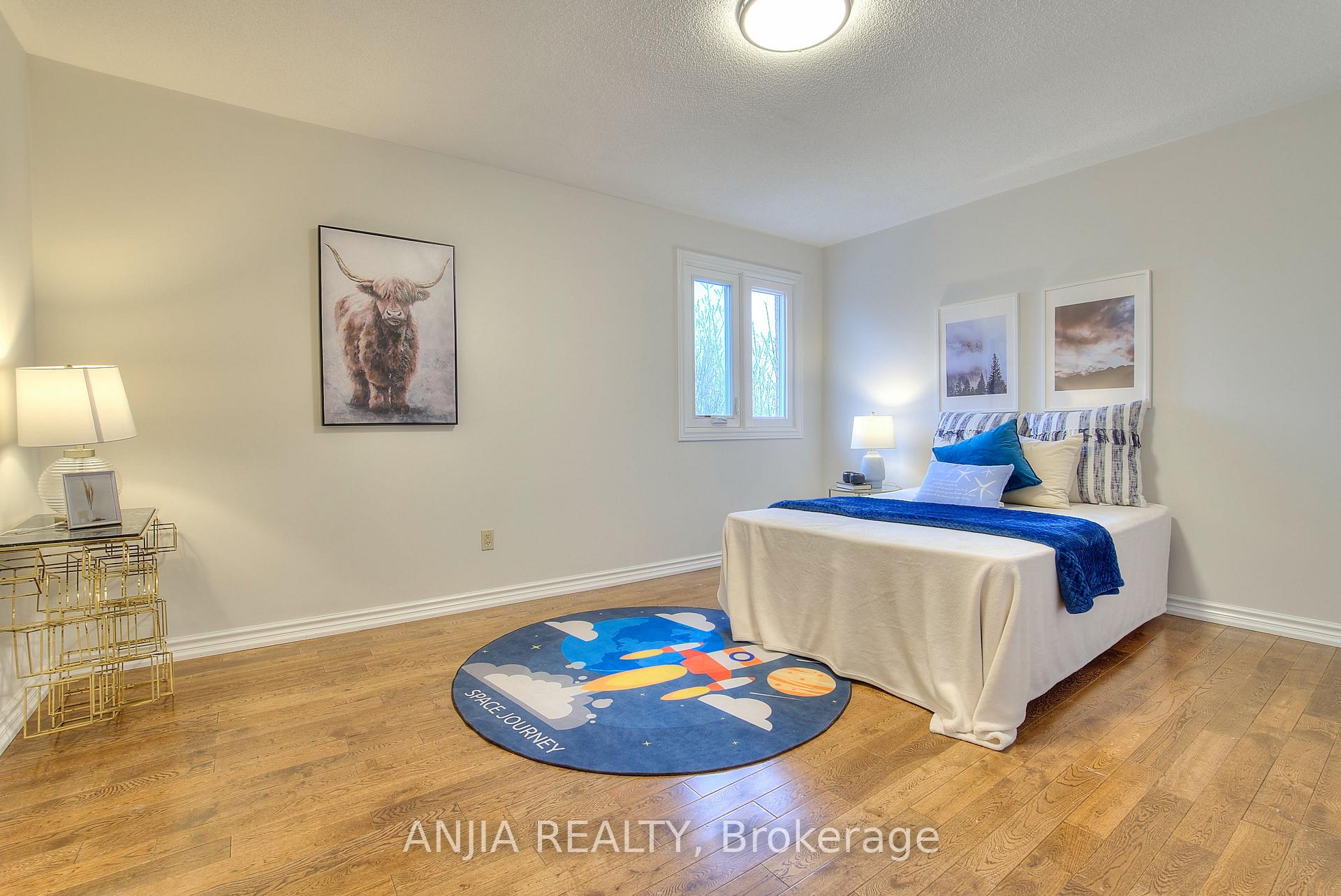 Photo 11 of 22 Chiltern Hill, Richmond Hill, Bayview Hill — HOMEH