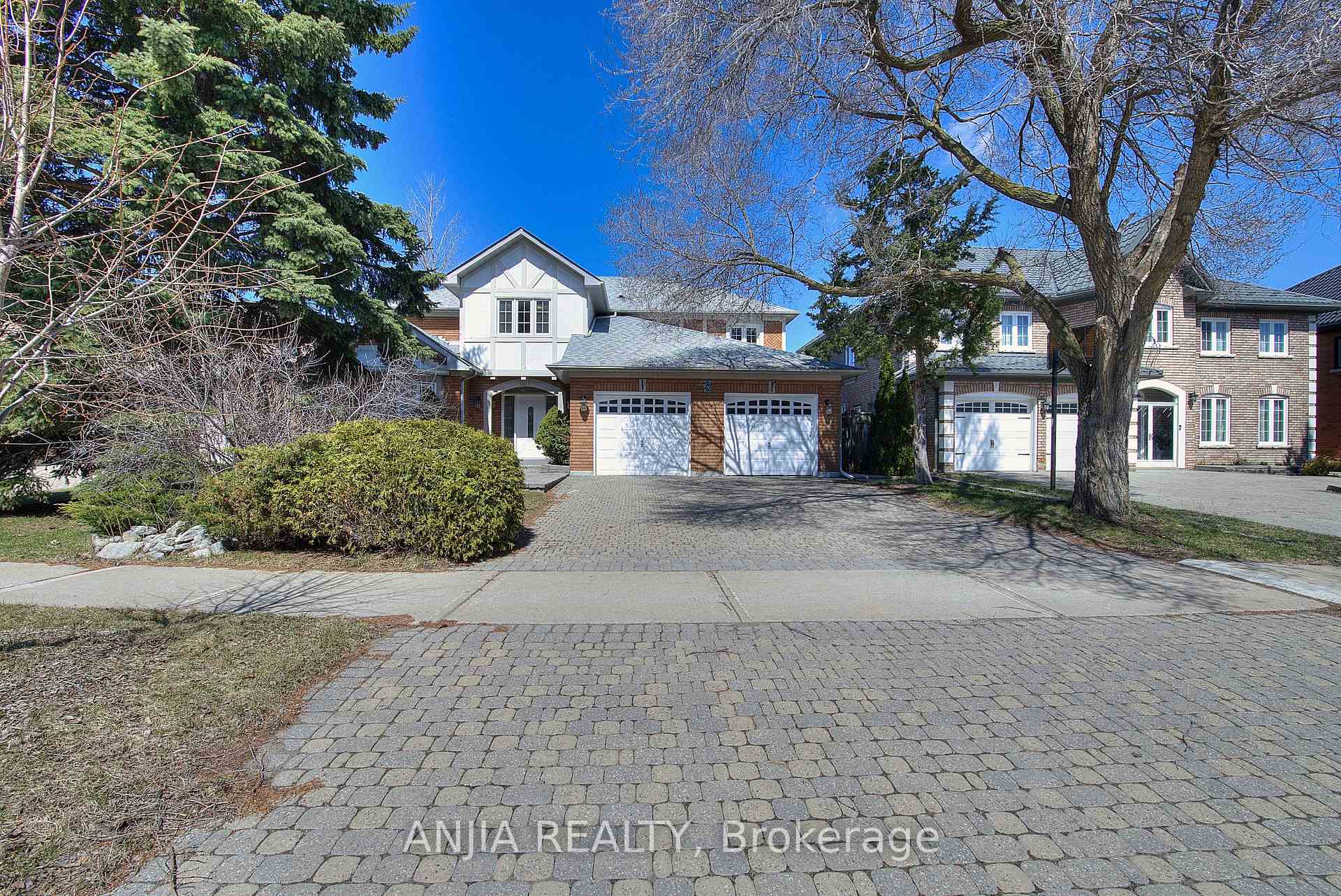 Photo 16 of 22 Chiltern Hill, Richmond Hill, Bayview Hill — HOMEH