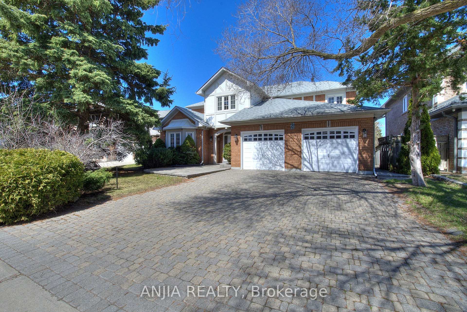 Photo 18 of 22 Chiltern Hill, Richmond Hill, Bayview Hill — HOMEH