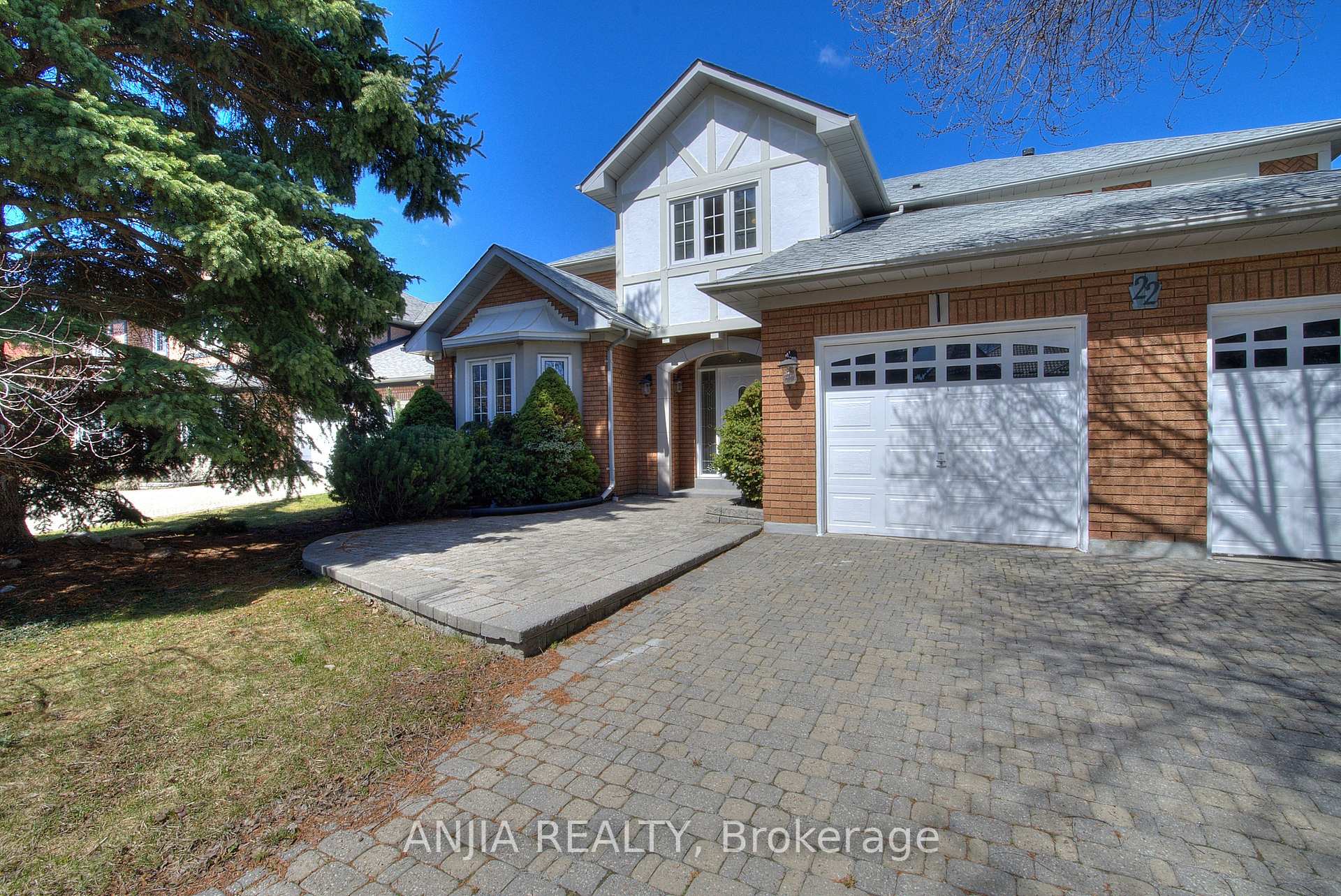 Photo 19 of 22 Chiltern Hill, Richmond Hill, Bayview Hill — HOMEH