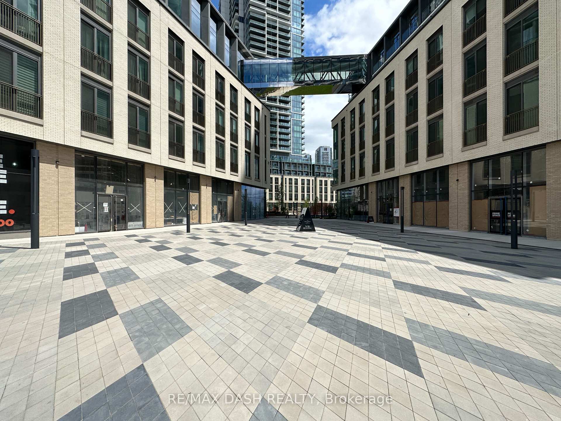 Photo 3 of Unit 4606, 1000 Portage Parway, Vaughan, Vaughan Corporate Centre — HOMEH