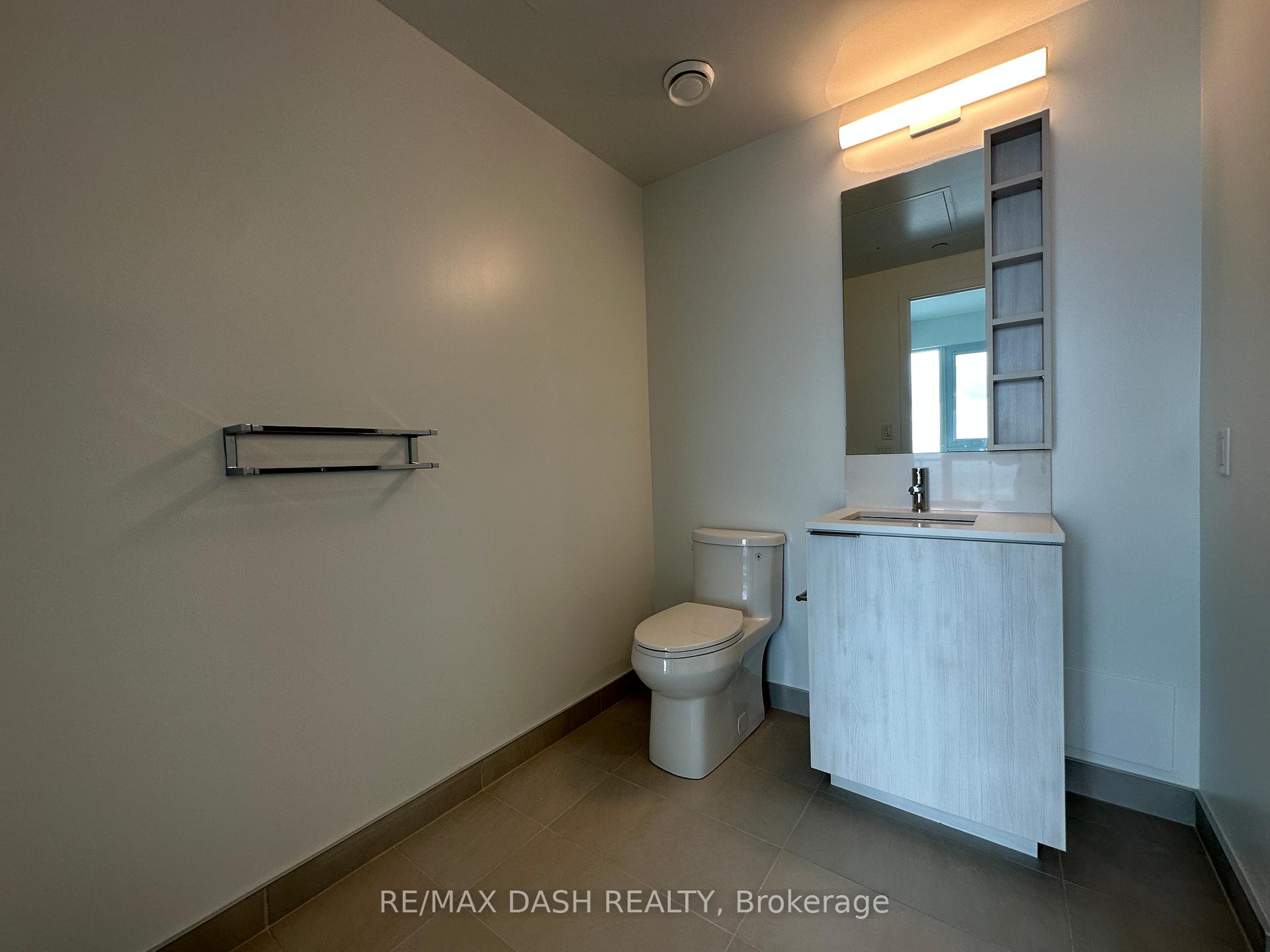 Photo 25 of Unit 4606, 1000 Portage Parway, Vaughan, Vaughan Corporate Centre — HOMEH