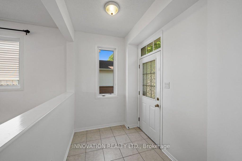 Photo 4 of 574 Aberfoyle Circle, Ottawa, Kanata - Morgan's Grant/South March — HOMEH