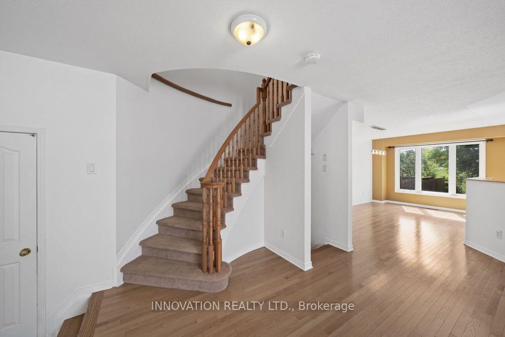 Photo 11 of 574 Aberfoyle Circle, Ottawa, Kanata - Morgan's Grant/South March — HOMEH