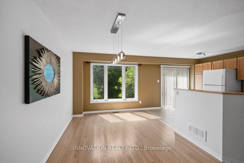 Photo 14 of 574 Aberfoyle Circle, Ottawa, Kanata - Morgan's Grant/South March — HOMEH